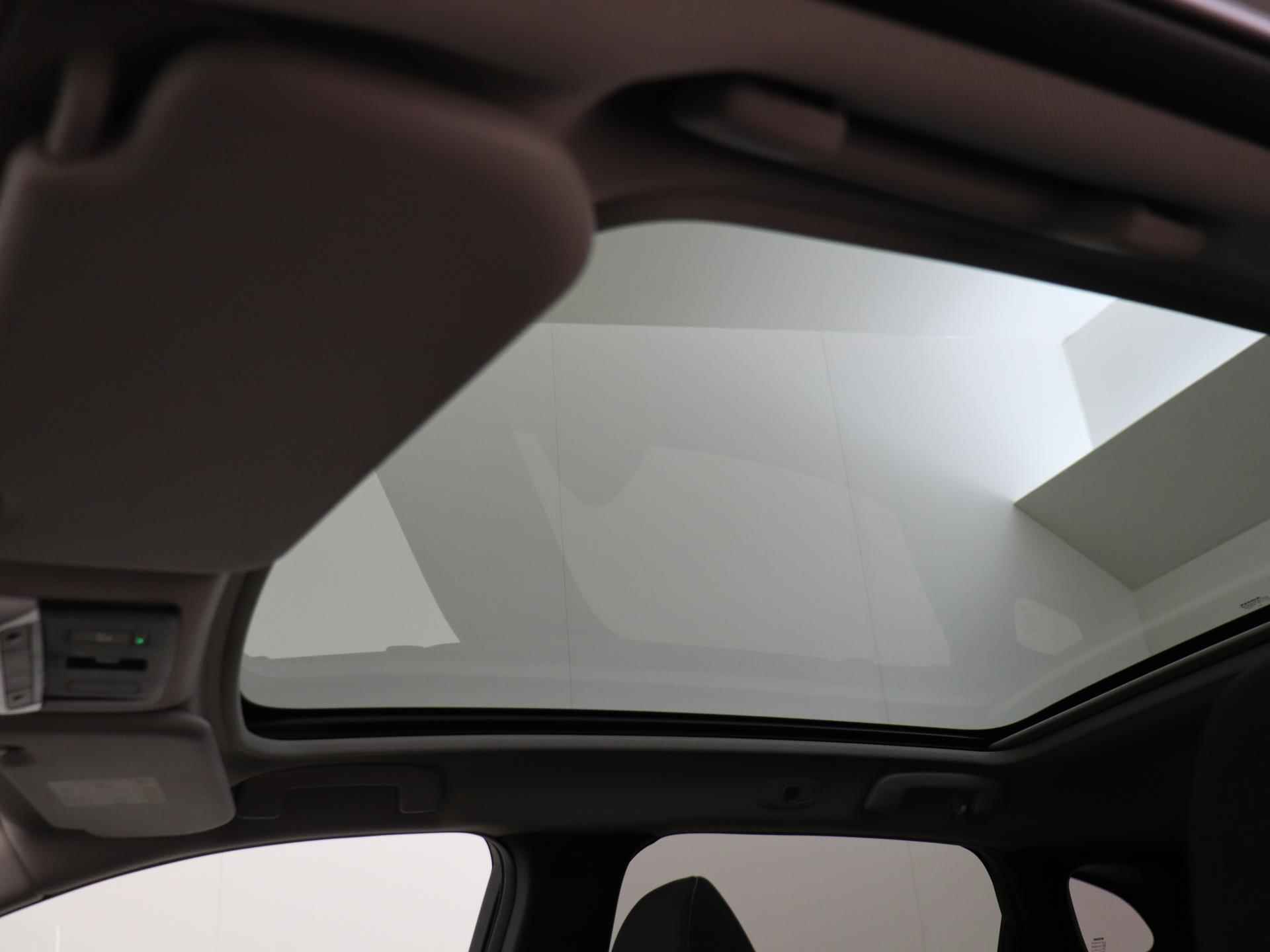 Nissan Qashqai 1.3 - 158PK MHEV Xtronic N-Connecta Automaat | Navigatie | Glazen Panoramadak |Cruise Control |Climate Control | Camera | Apple Carplay/Android Auto | Parkeersensoren | Licht & Regen Sensor | LED Lampen | Electrische Ramen | Centrale Deurvergrendeling | - 25/27