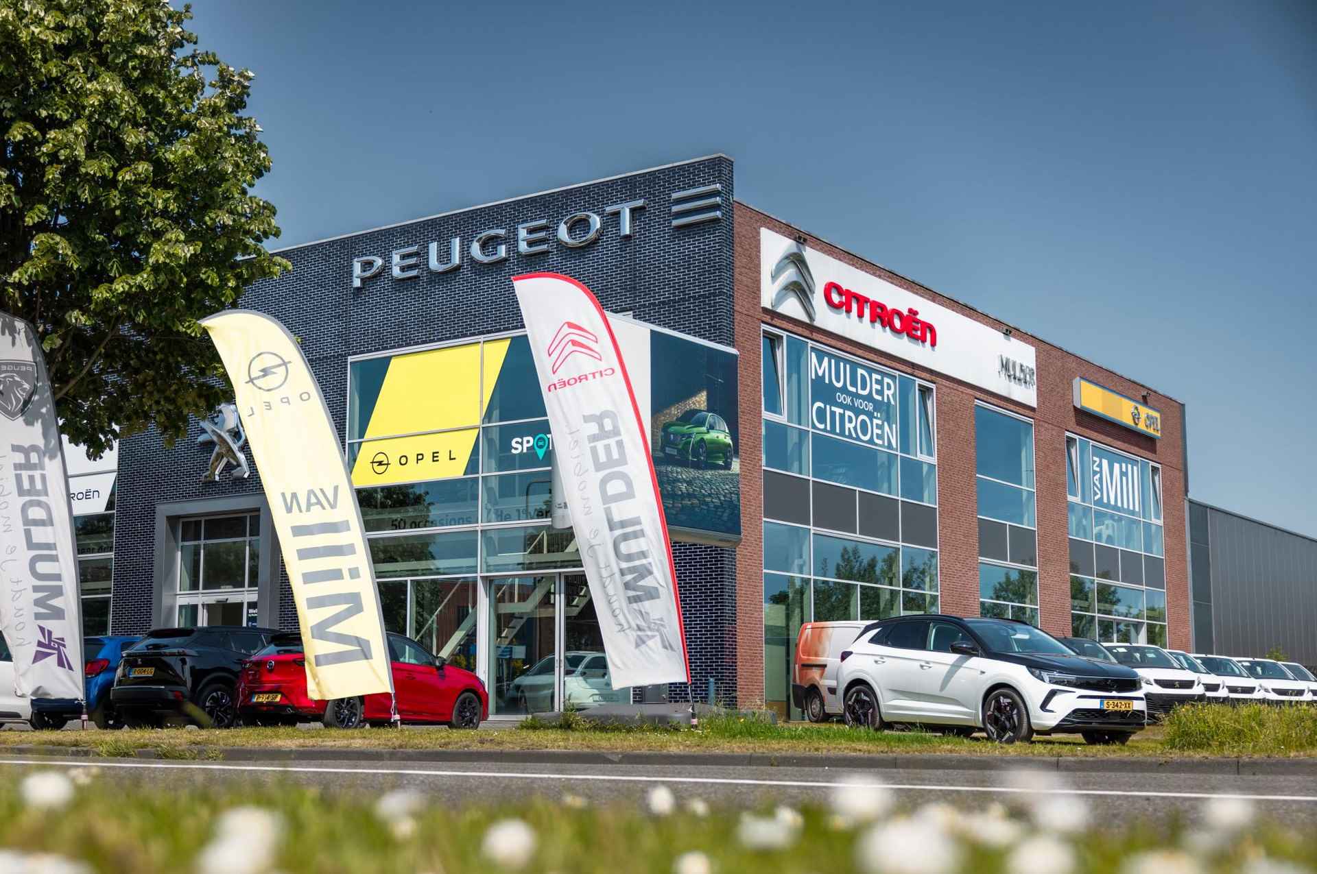 Opel Vivaro 1.6 CDTi 125 pk L2 DC Edition |EURO 6|IMPERIAAL|6-ZITPLAATSEN|BETIMMERING|TREKHAAK|EURO6|NAVIGATIE|PARKEERSENSOREN| - 38/39