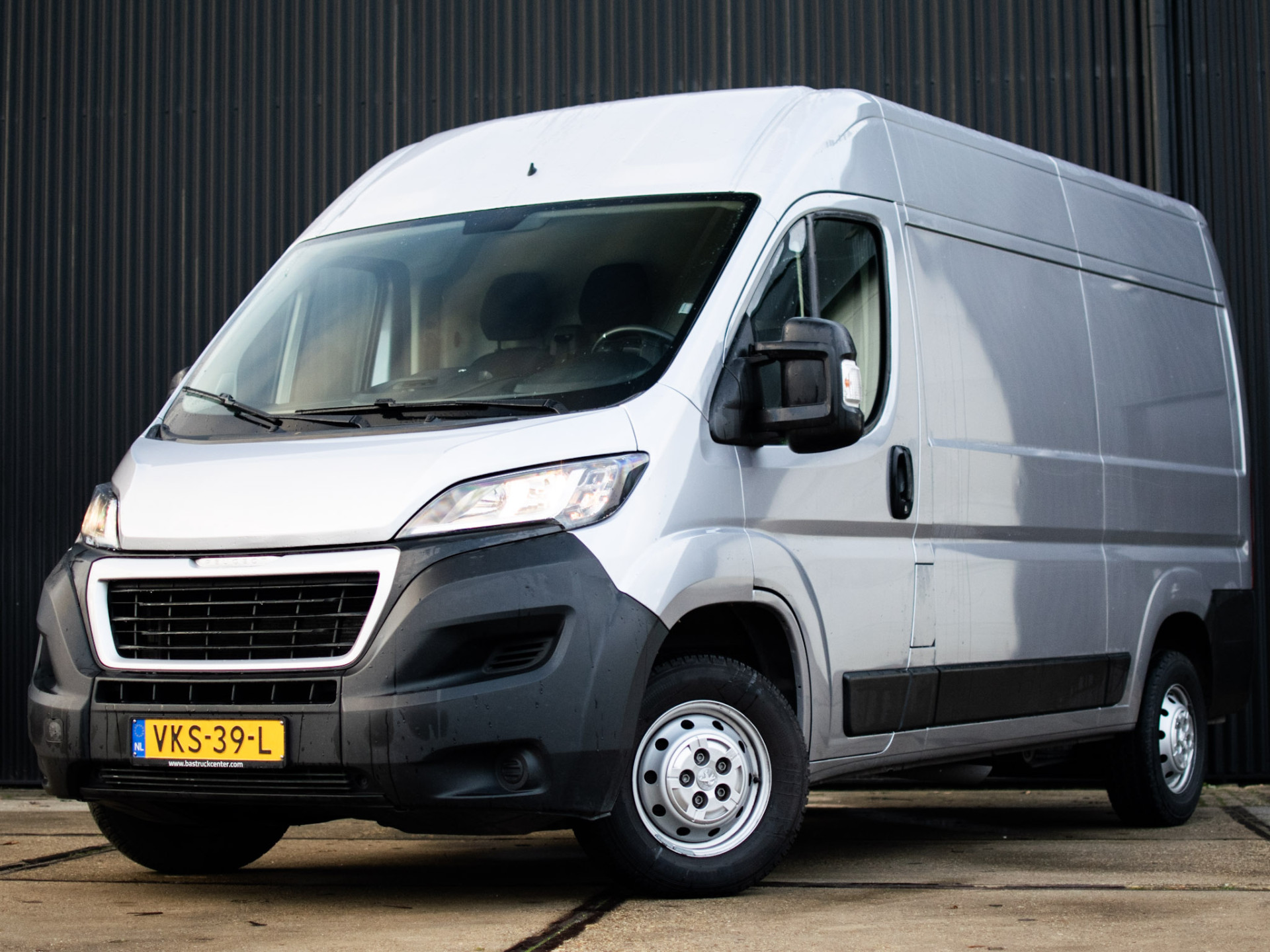 Peugeot Boxer MARGE |140 PK | L2H2 Premium | Trekhaak 2500kg | Airco | Cruise | Parkeersensoren |