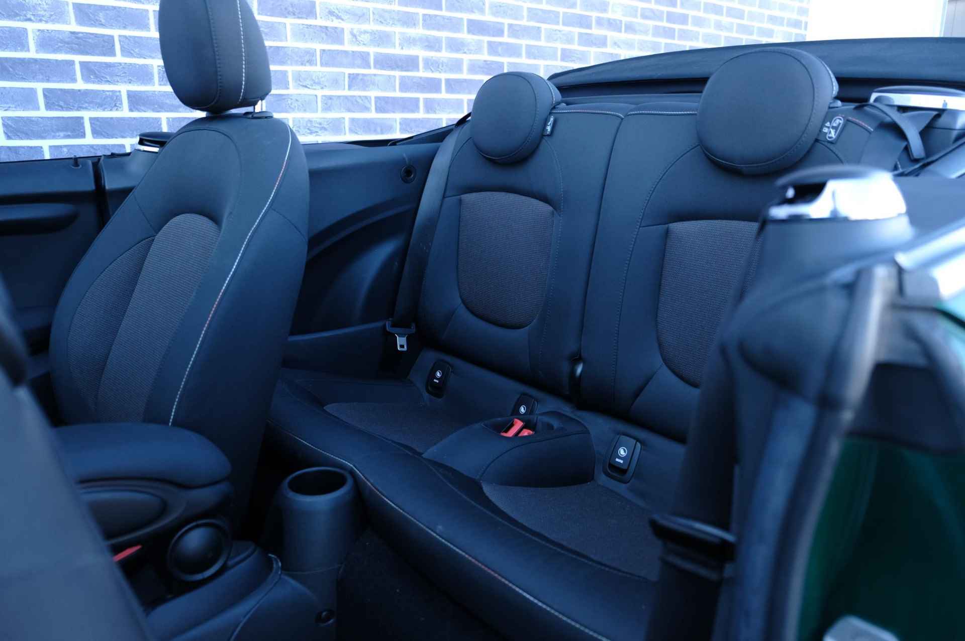 Mini Mini Cabrio 1.5 Cooper Pepper Cruise Control | PDC | Stoel Verwarming | Bluetooth | Led-Verlichting | Lichtmetaal | - 9/30