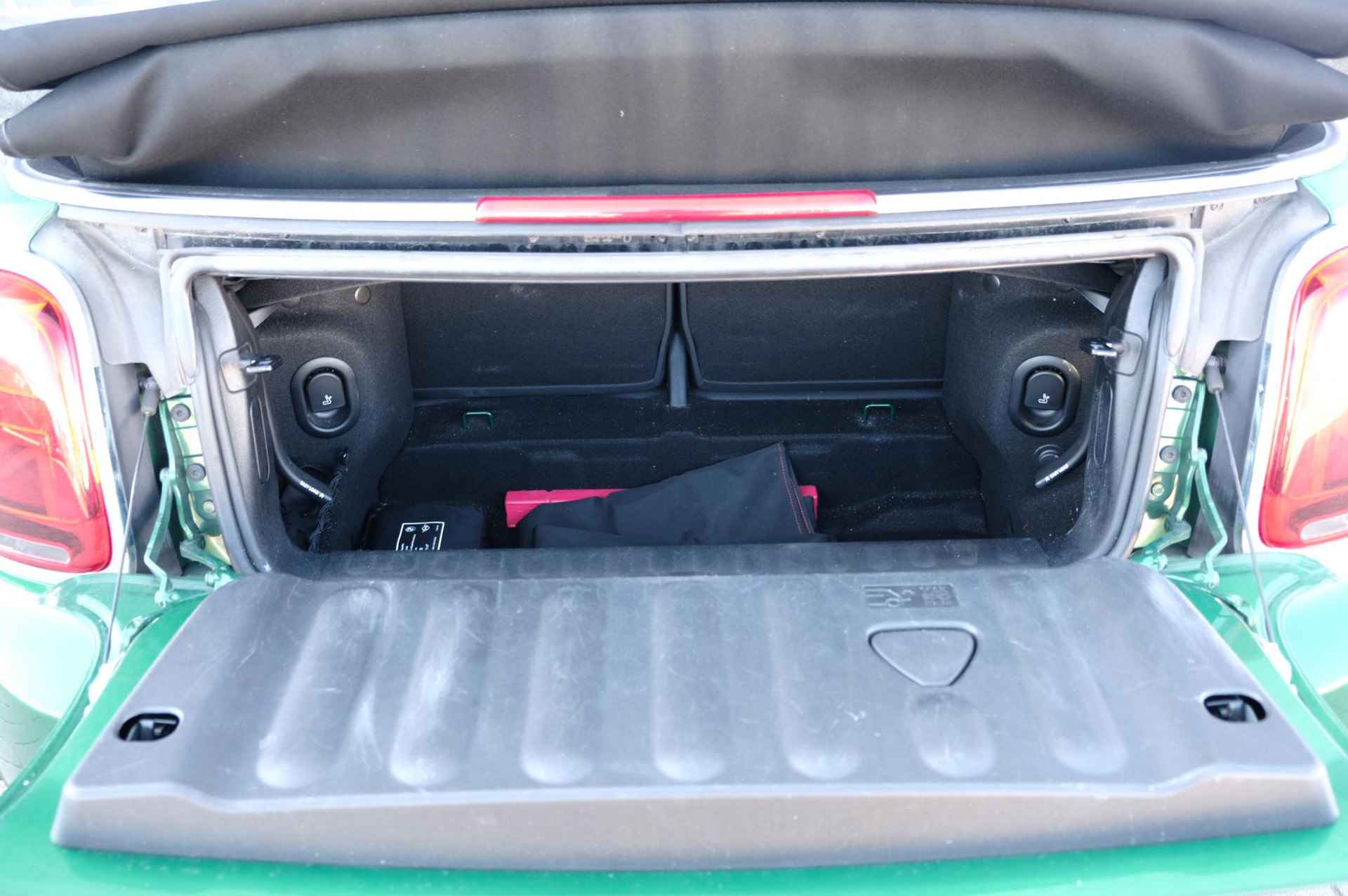 Mini Mini Cabrio 1.5 Cooper Pepper Cruise Control | PDC | Stoel Verwarming | Bluetooth | Led-Verlichting | Lichtmetaal | - 11/30