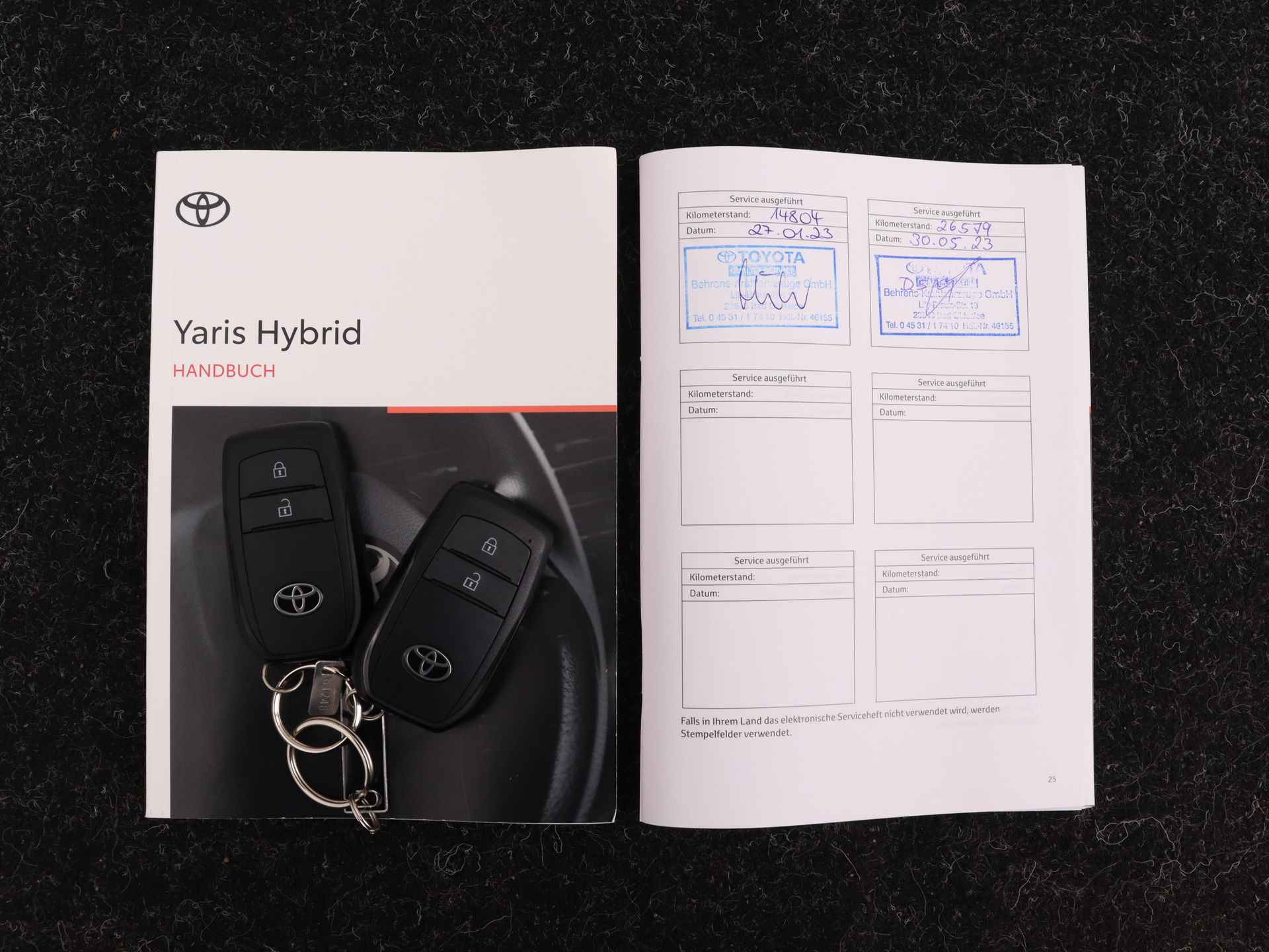 Toyota Yaris 1.5 Hybrid Executive Limited | Navigatie | Stoelverwarming | Lichtmetalen Velgen | - 14/43