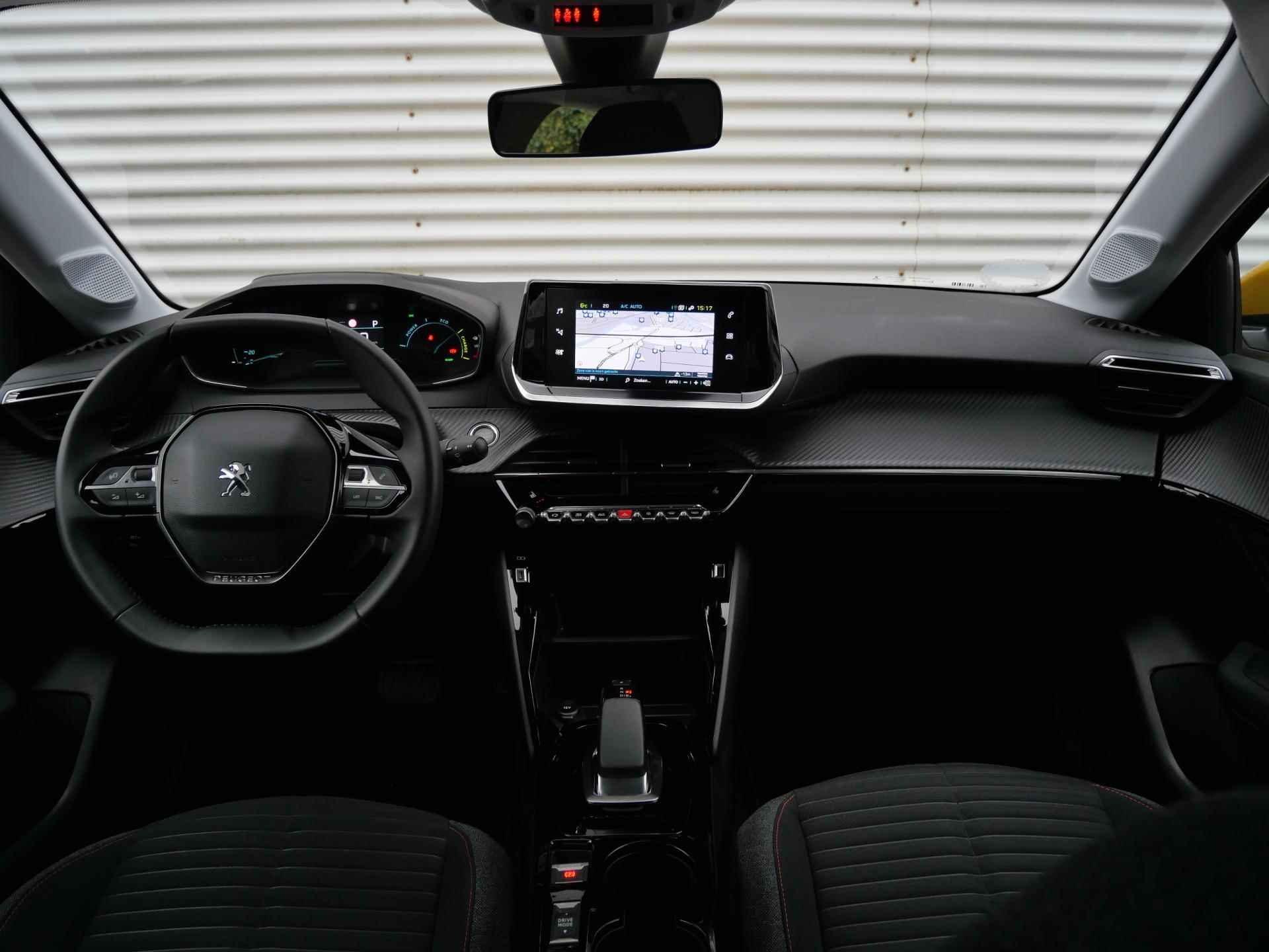 Peugeot e-208 5-deurs Active Pack EV 3-FASEN 50kWh 136pk 16% BIJTELLING! NU MET GRATIS THUISLADER NAVI | STOELVERW. | DAB+ | PARKEERHULP | KEYLESS START | LM-VELGEN - 25/77
