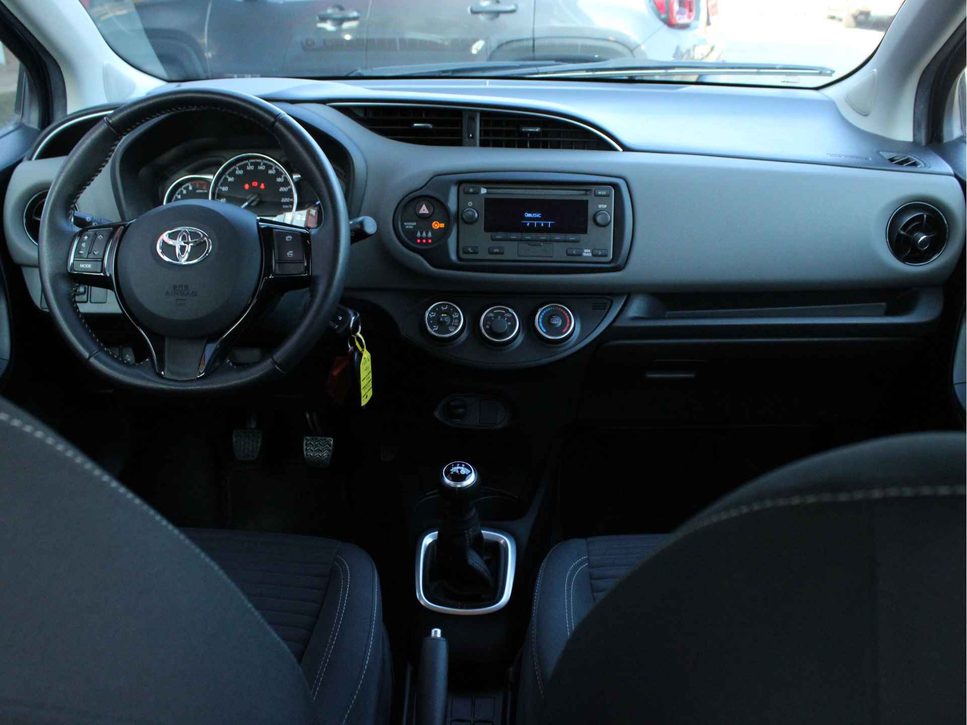 Toyota Yaris 1.0 VVT-i Comfort Bluetooth, Radio/CD-Speler, Regensensor, Airco - 7/31