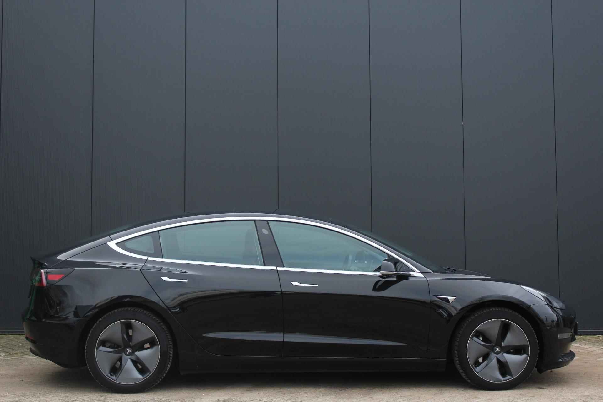 Tesla Model 3 Long Range 75 kWh | Full-Map Navigatie | Basic AutoPilot | Stoelverwarming Voor+Achter | Elektrisch Verstelbare Stoelen | Blind Spot Warning | LED-Verlichting - 4/22