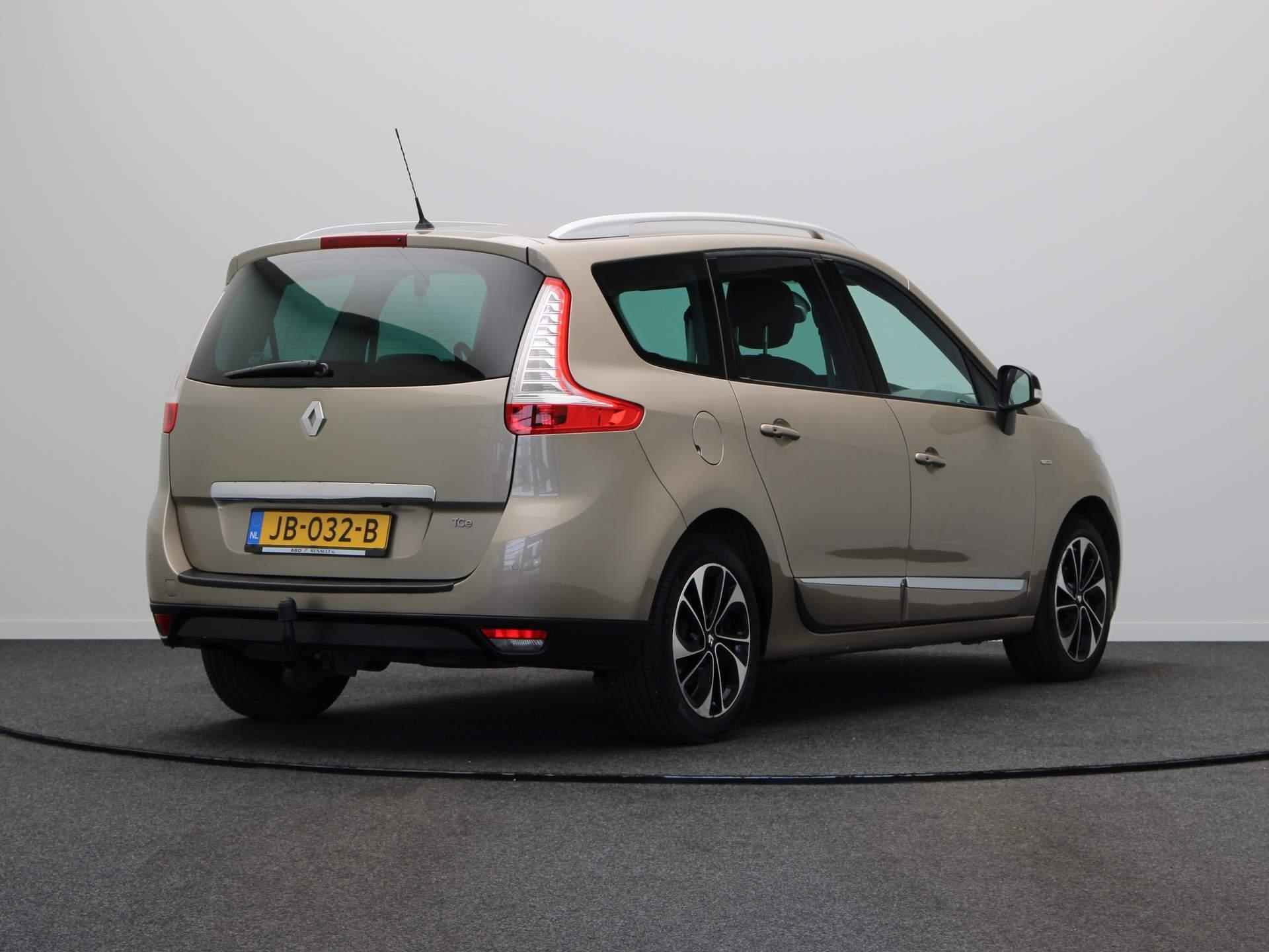 Renault Grand Scénic 1.2 TCe 130pk Bose 7p. | Dealer onderhouden | Trekhaak | Navigatie | BOSE audio | Achteruitrijcamera | Climate control | 7 persoons | - 10/51