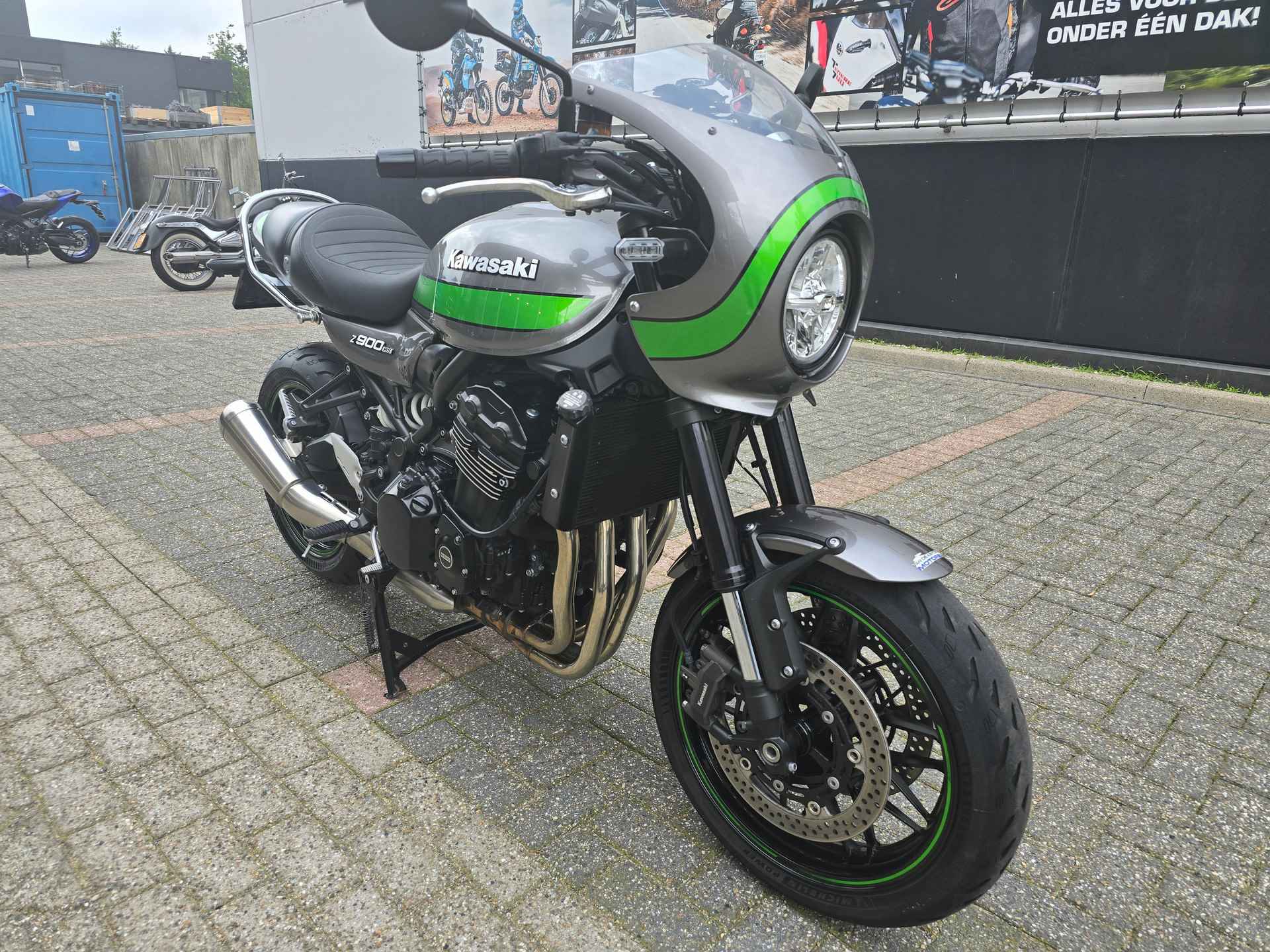 Kawasaki Z 900 RS - 4/25