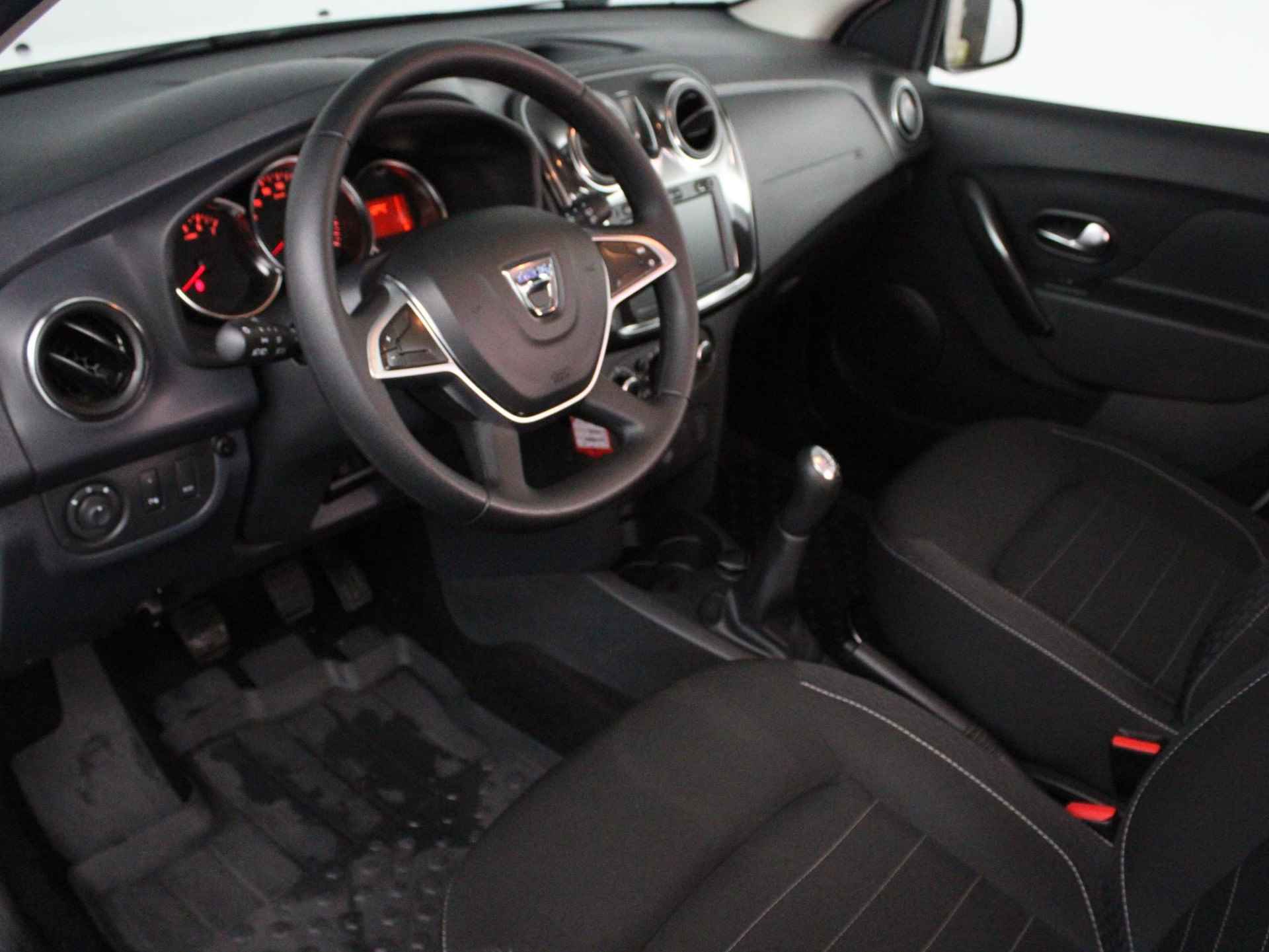 Dacia Sandero 1.0 TCe 100 Comfort | LED | PDC | Navi | DAB+ | Airco | Cruise | Bluetooth | 29.617 KM! | Stoelverwarming - 12/42