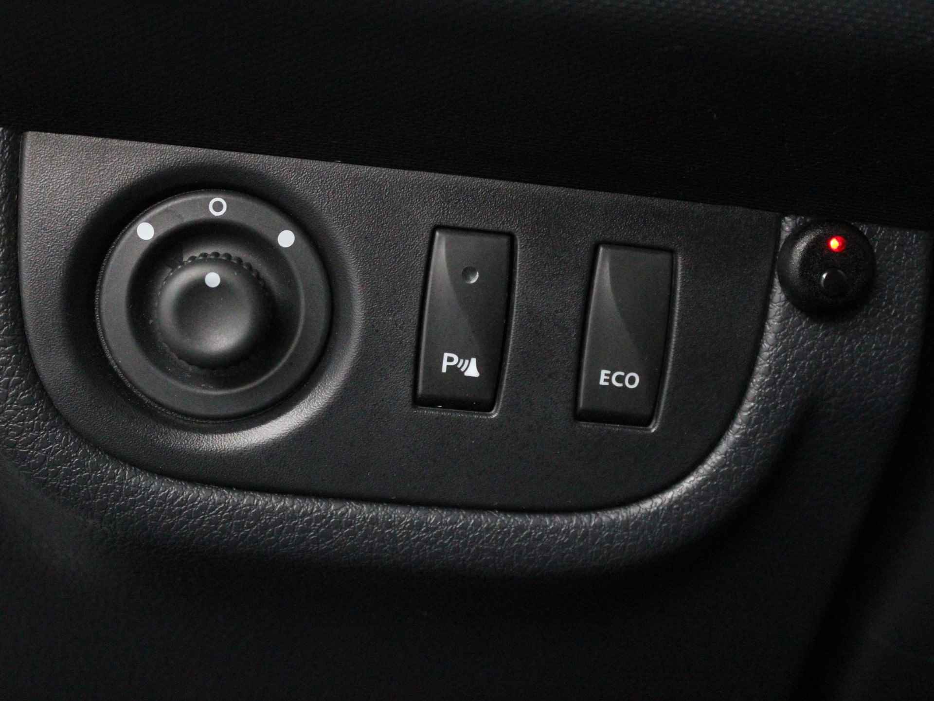 Dacia Sandero 1.0 TCe 100 Comfort | LED | PDC | Navi | DAB+ | Airco | Cruise | Bluetooth | 29.617 KM! | Stoelverwarming - 25/42