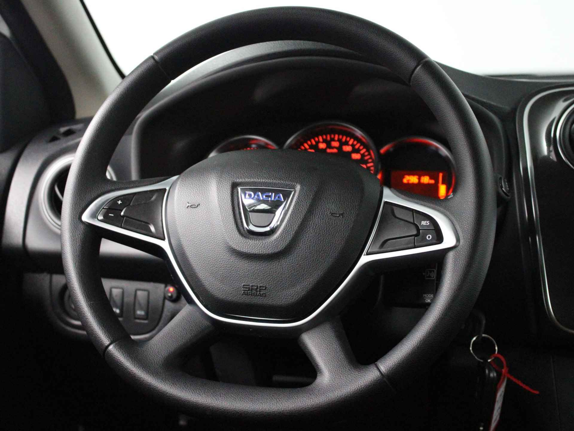 Dacia Sandero 1.0 TCe 100 Comfort | LED | PDC | Navi | DAB+ | Airco | Cruise | Bluetooth | 29.617 KM! | Stoelverwarming - 29/42