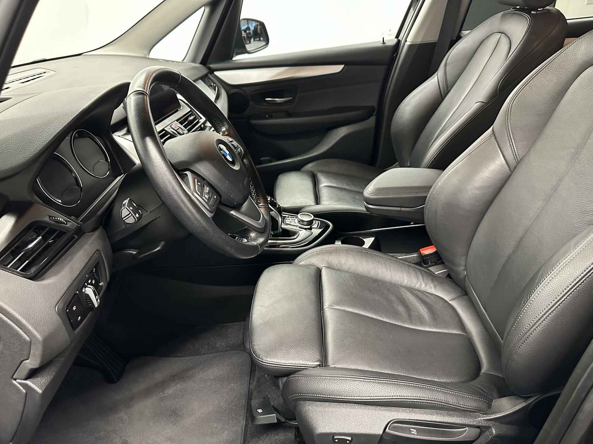 BMW 2-serie Gran Tourer 218i High Executive Edition|Navi|Camera|Leer|NAP| - 17/43