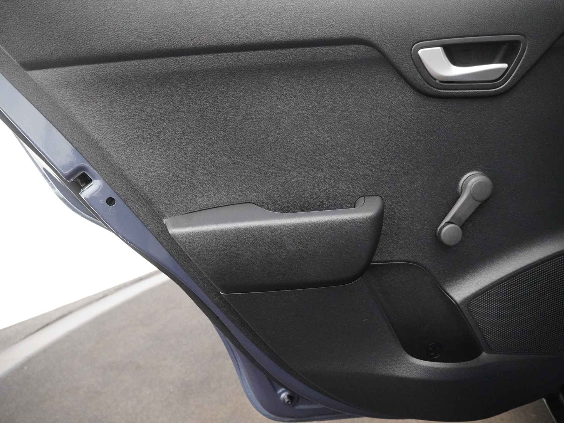 Kia Stonic 1.0 T-GDi MHEV DynamicLine - Achteruitrijcamera - Cruise control - Apple Carplay/Android auto - Fabrieksgarantie tot 04-2030 - 36/48