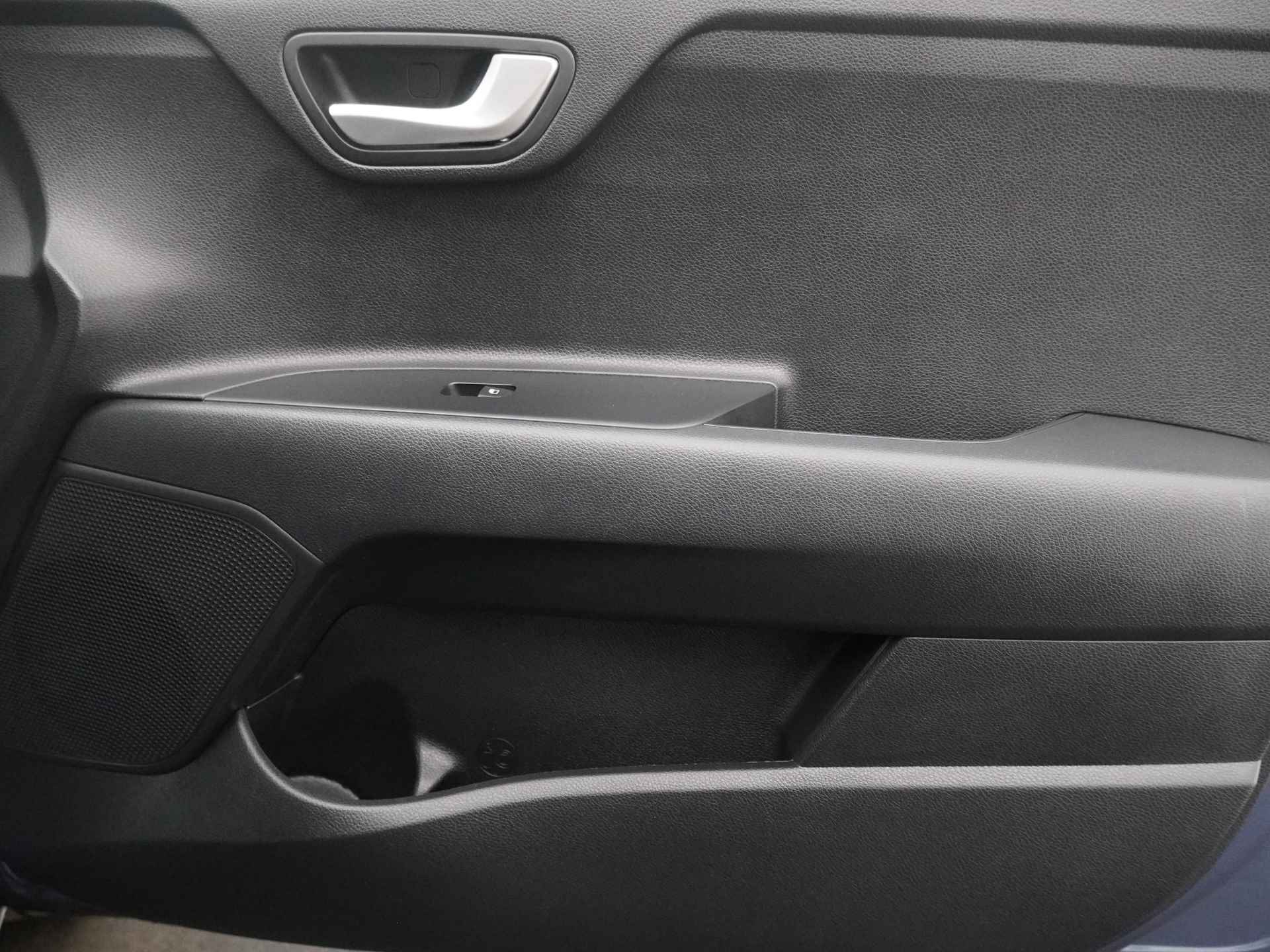 Kia Stonic 1.0 T-GDi MHEV DynamicLine - Achteruitrijcamera - Cruise control - Apple Carplay/Android auto - Fabrieksgarantie tot 04-2030 - 45/48