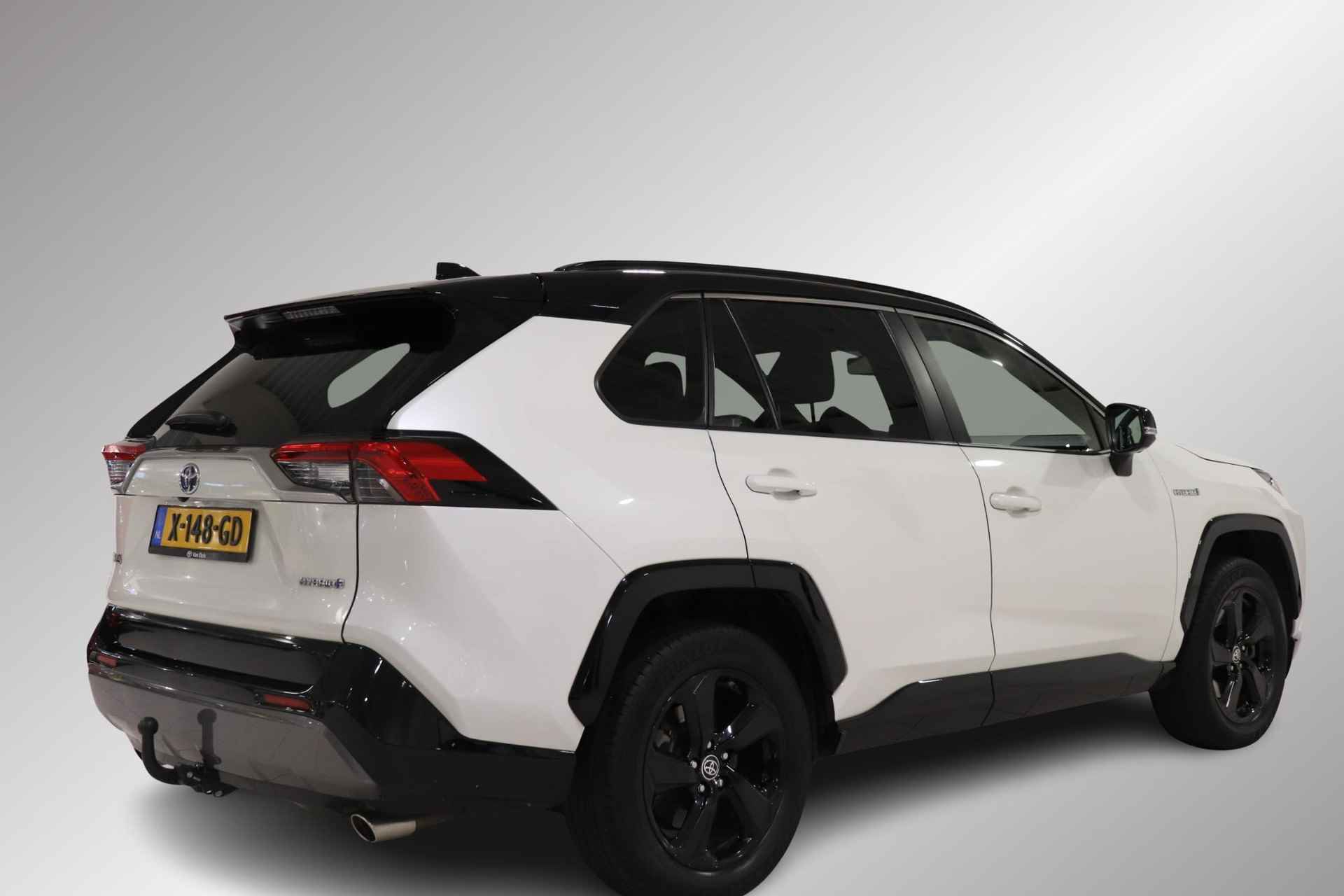 Toyota RAV4 2.5 Hybrid AWD Bi-Tone Limited, Cruise Control, Climate Control, Stoelverwarming, Stuurwielverwarming, Voorruitverwarming bij de Ruitenwissers, Camera 360 graden, JBL, BSM - 2/33