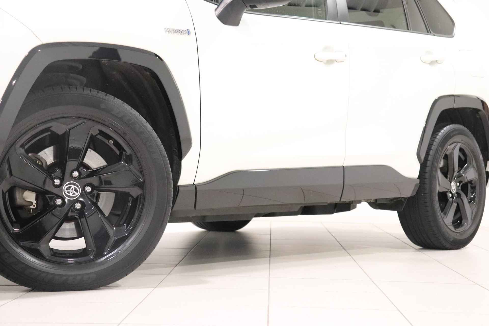 Toyota RAV4 2.5 Hybrid AWD Bi-Tone Limited, Cruise Control, Climate Control, Stoelverwarming, Stuurwielverwarming, Voorruitverwarming bij de Ruitenwissers, Camera 360 graden, JBL, BSM - 9/33