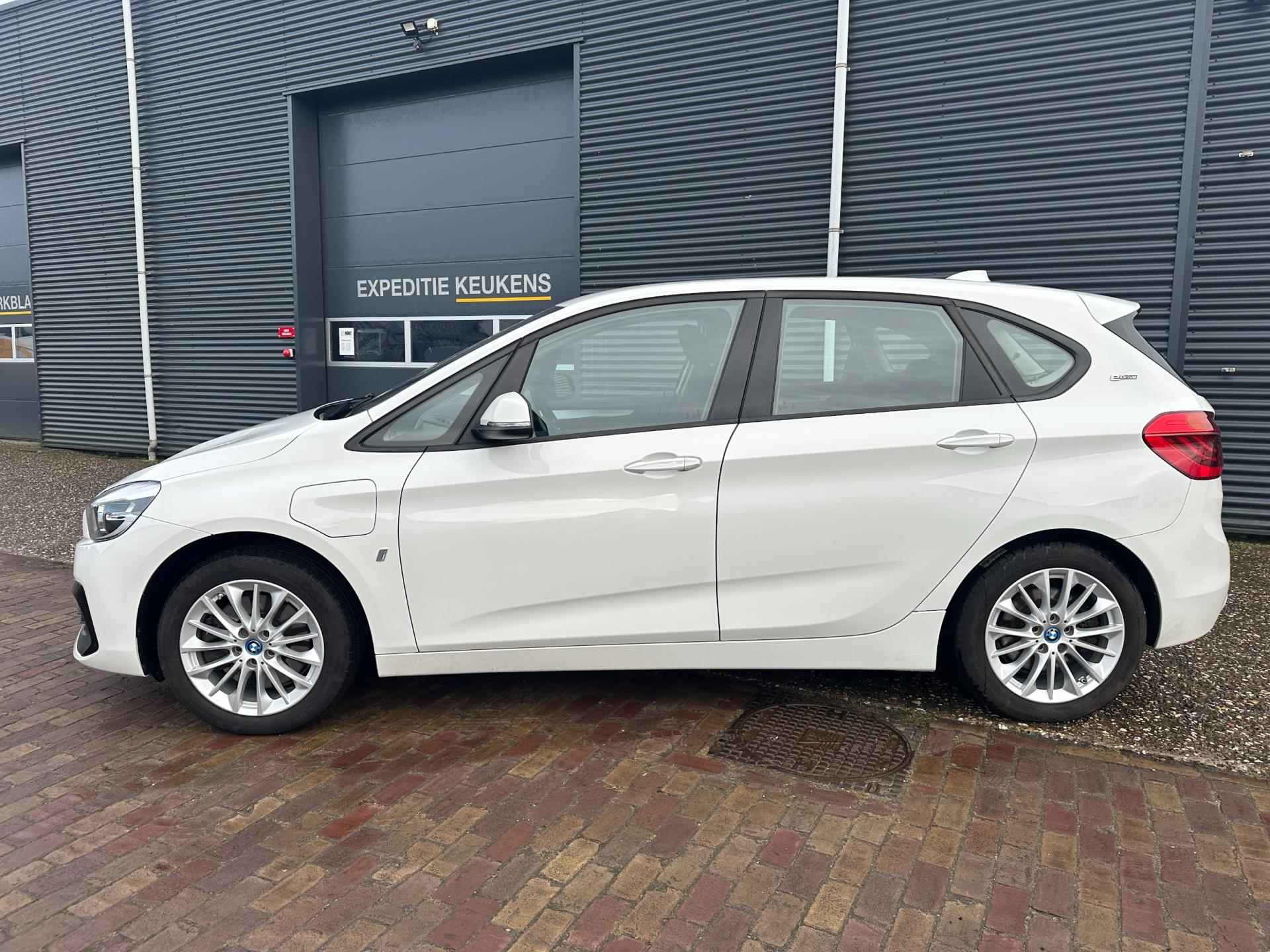 BMW 2-serie Active Tourer 225xe PHEV iPerformance Executive - 6/38