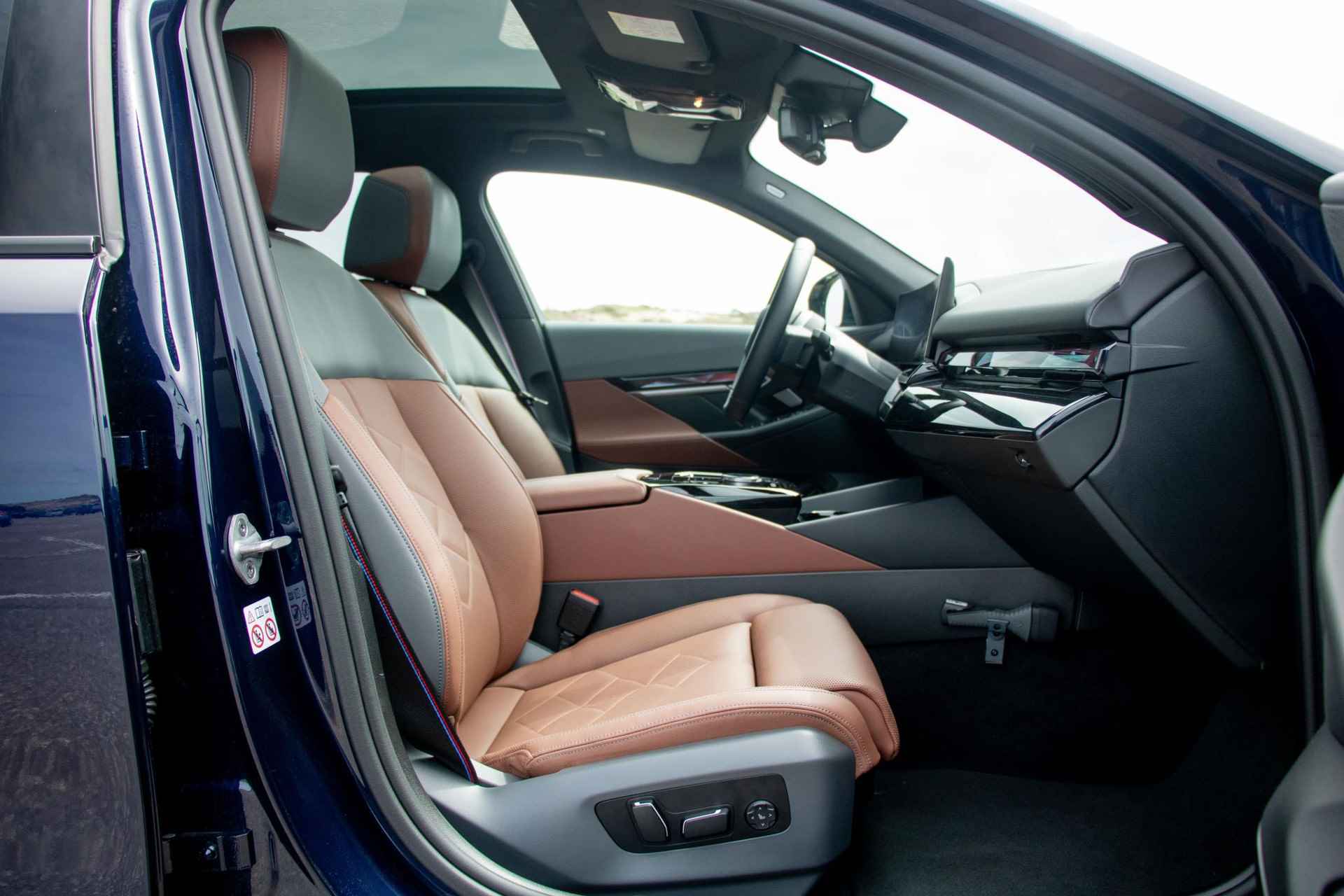 BMW i5 Sedan eDrive40 84 kWh | M Sport Pro | Driving Assistant Pro | Panoramadak | - 5/37