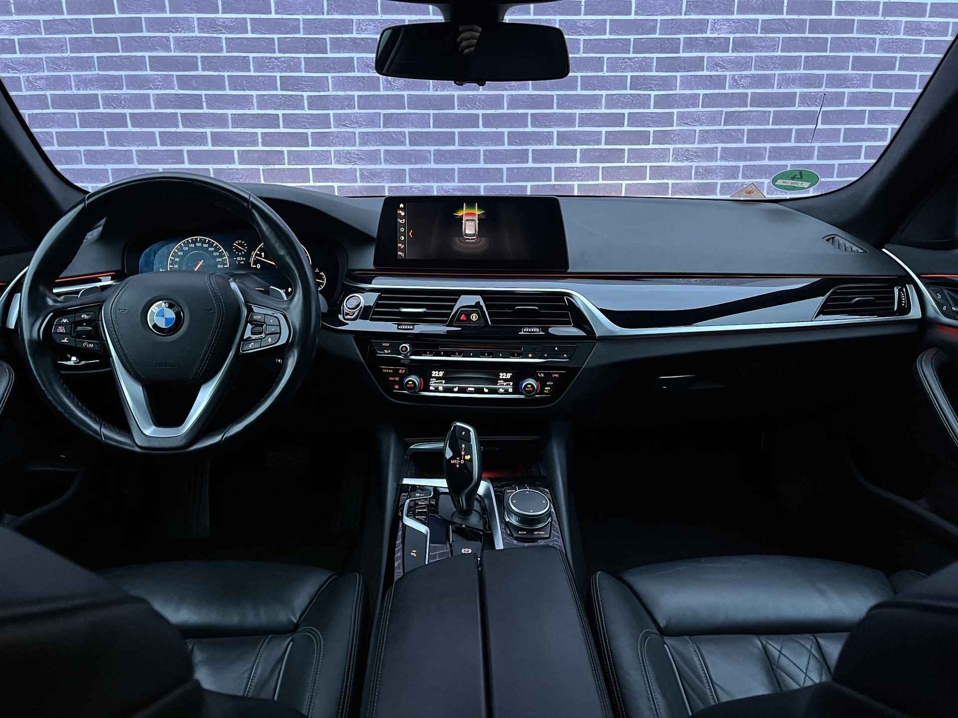 BMW 5-serie Touring 540i xDrive High Executive |Schuif Kanteldak | Achteruitrijcamera | Apple Carplay | Leer | Stoelverwarming | Sportonderstel | Keyless | Adaptive Cruisecontrole | PDC |Parkeersensoren| - 3/49