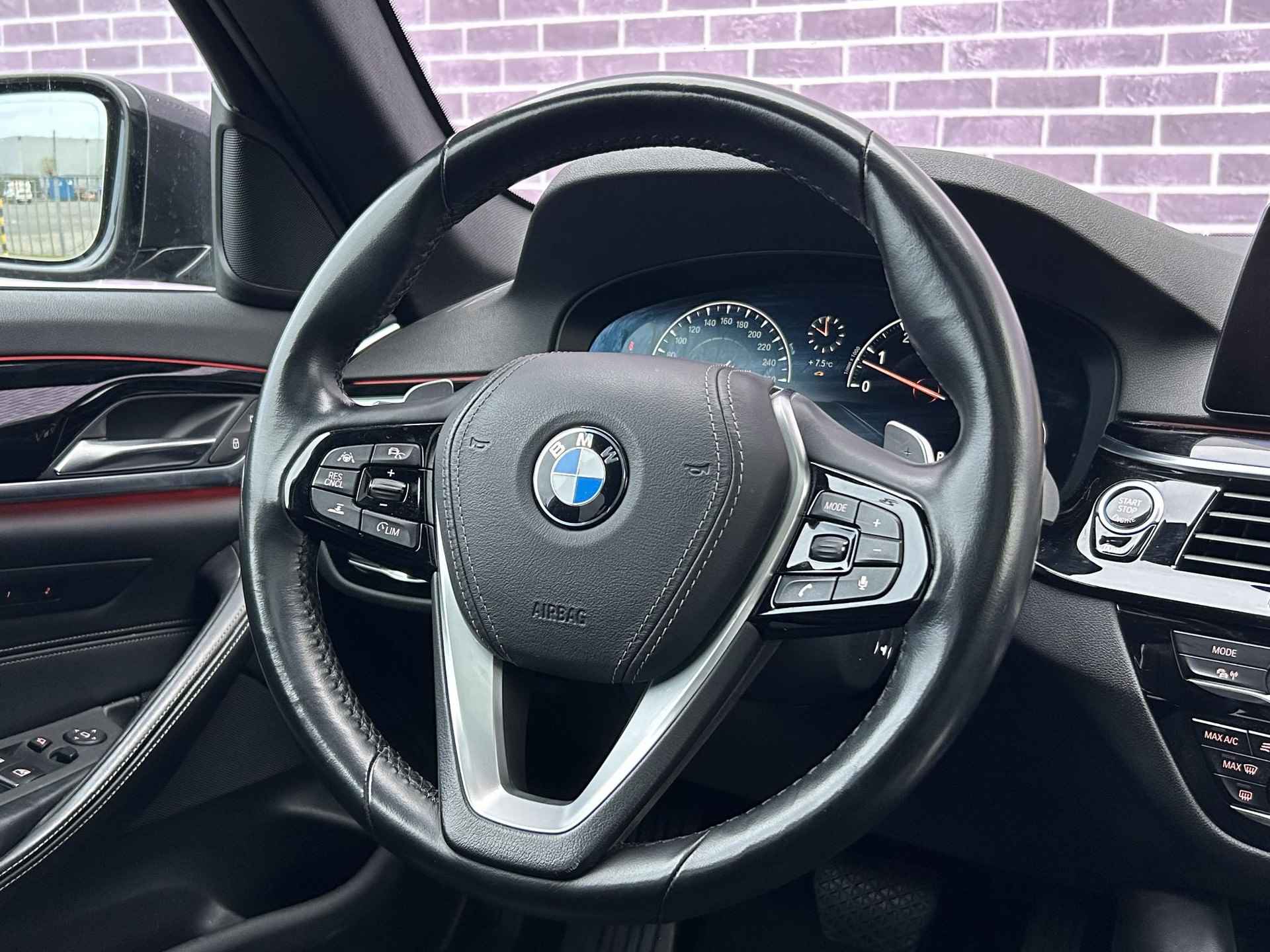 BMW 5-serie Touring 540i xDrive High Executive |Schuif Kanteldak | Achteruitrijcamera | Apple Carplay | Leer | Stoelverwarming | Sportonderstel | Keyless | Adaptive Cruisecontrole | PDC |Parkeersensoren| - 27/49