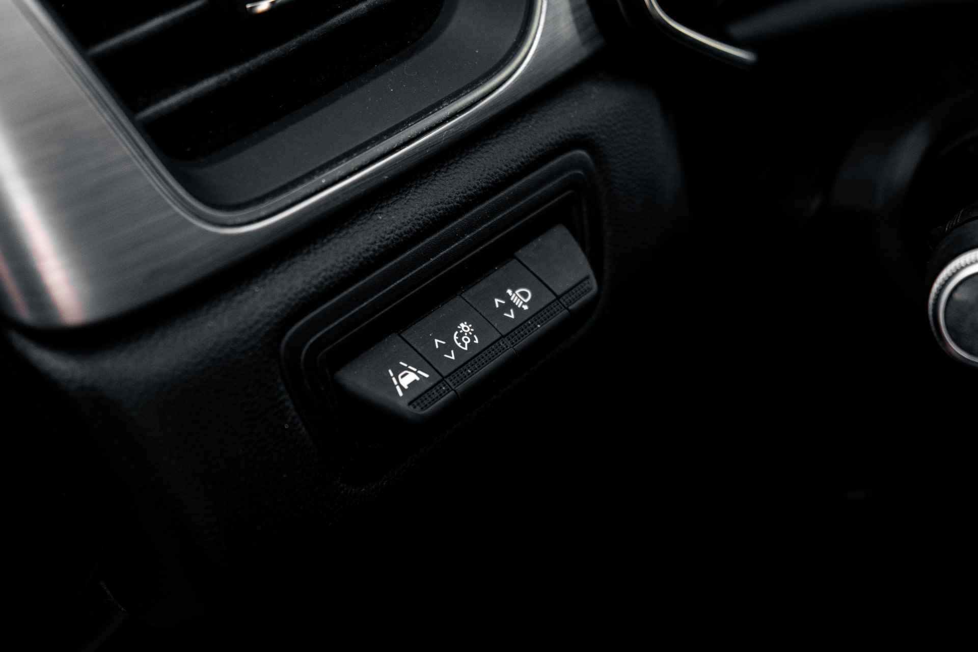 Renault Captur 1.3 TCe 155pk Edition ONE | Automaat | sensoren achter | LM Velgen 18 "| Navigatie | incl. Bovag rijklaarpakket met 12 maanden garantie - 27/49