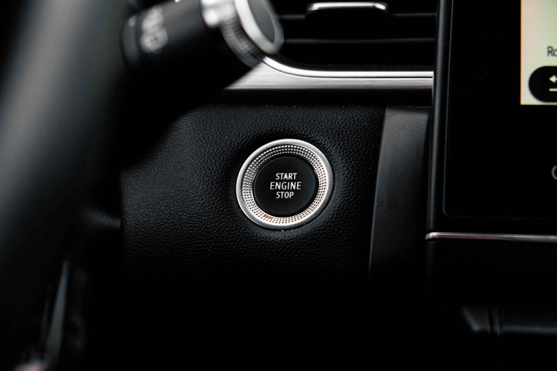 Renault Captur 1.3 TCe 155pk Edition ONE | Automaat | sensoren achter | LM Velgen 18 "| Navigatie | incl. Bovag rijklaarpakket met 12 maanden garantie - 39/49
