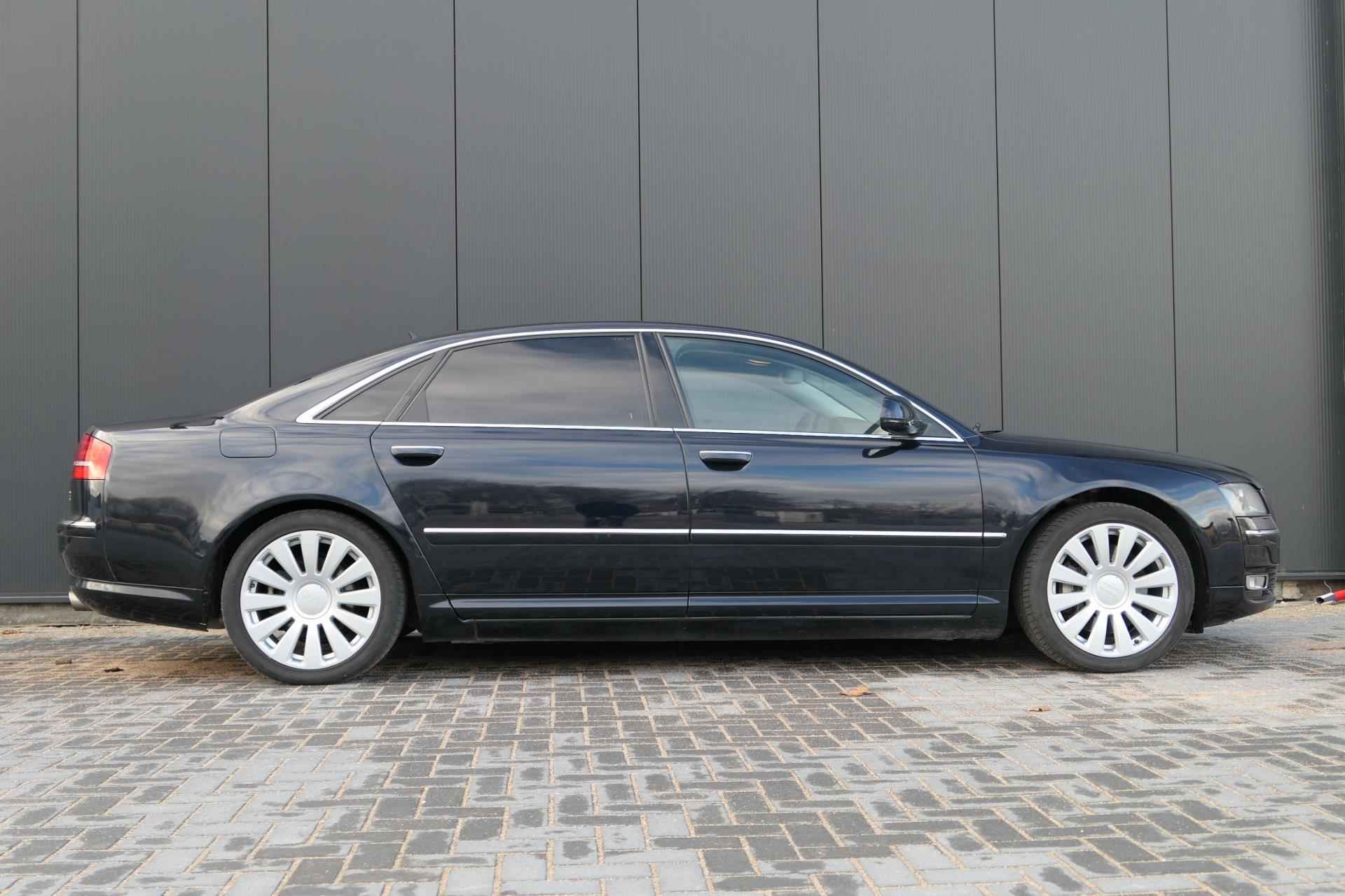 Audi A8 4.2 FSI Quattro Lang V8 350pk Facelift Leder Navi Youngtimer - 3/33