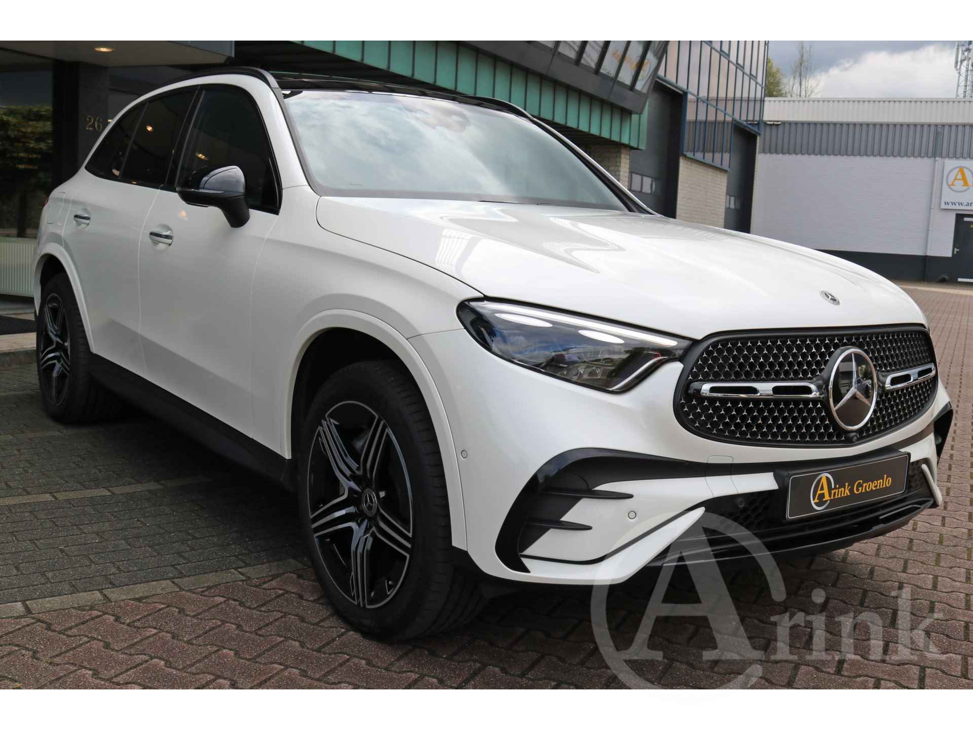 Mercedes-Benz GLC 300e 4MATIC AMG Line Premiumplus Rijassistentiepakket Panoramadak Nappa Leder - 16/29