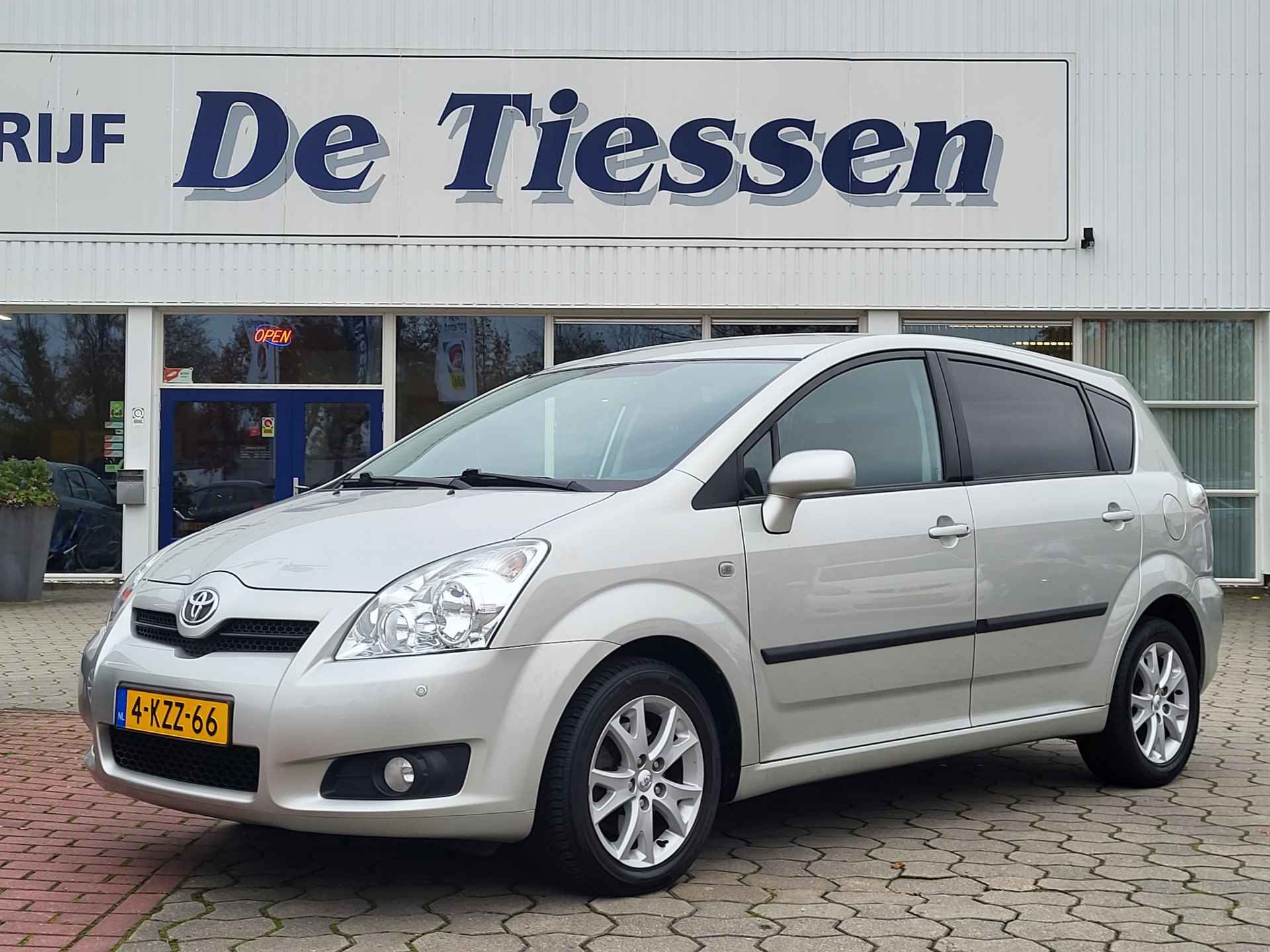 Toyota Verso 1.8 VVT-i Terra 7 persoons, Rijklaar met beurt & garantie! - 2/28