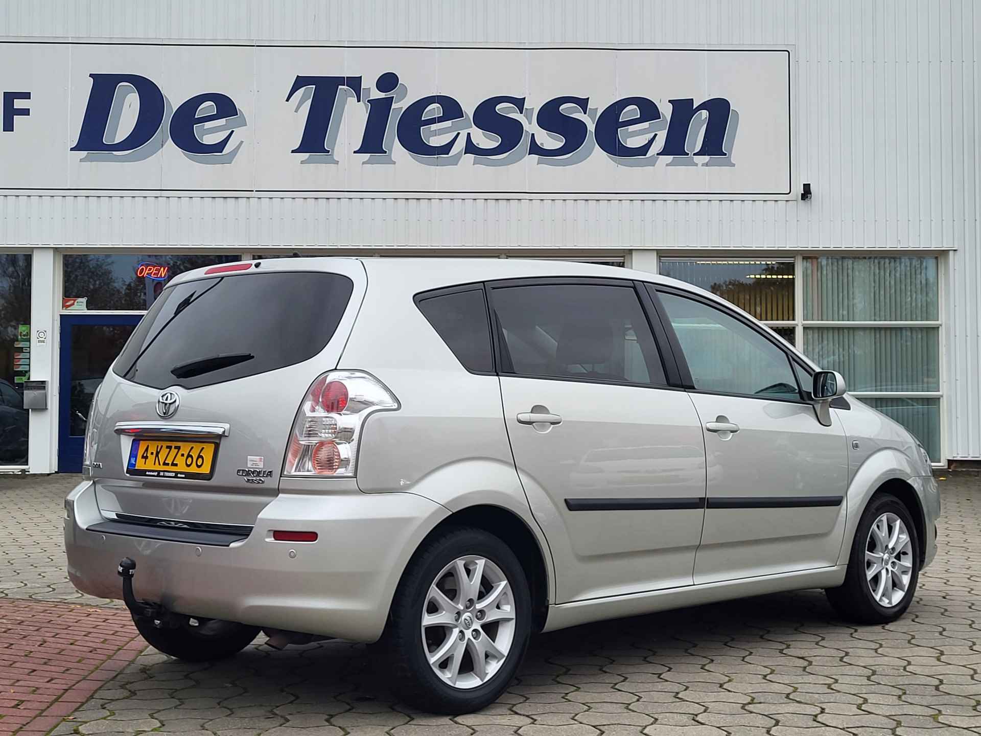 Toyota Verso 1.8 VVT-i Terra 7 persoons, Rijklaar met beurt & garantie! - 4/28