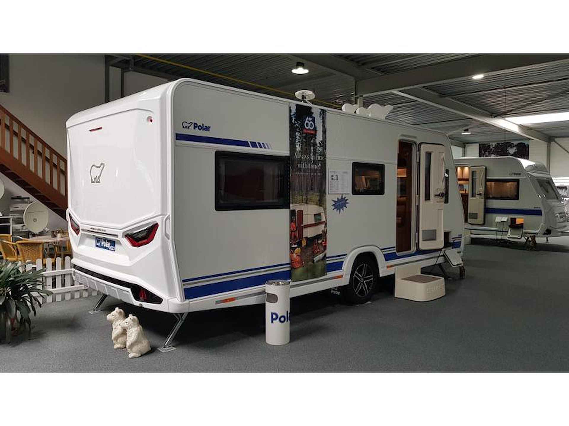 Polar 560  S met Truma XT mover - 4/25