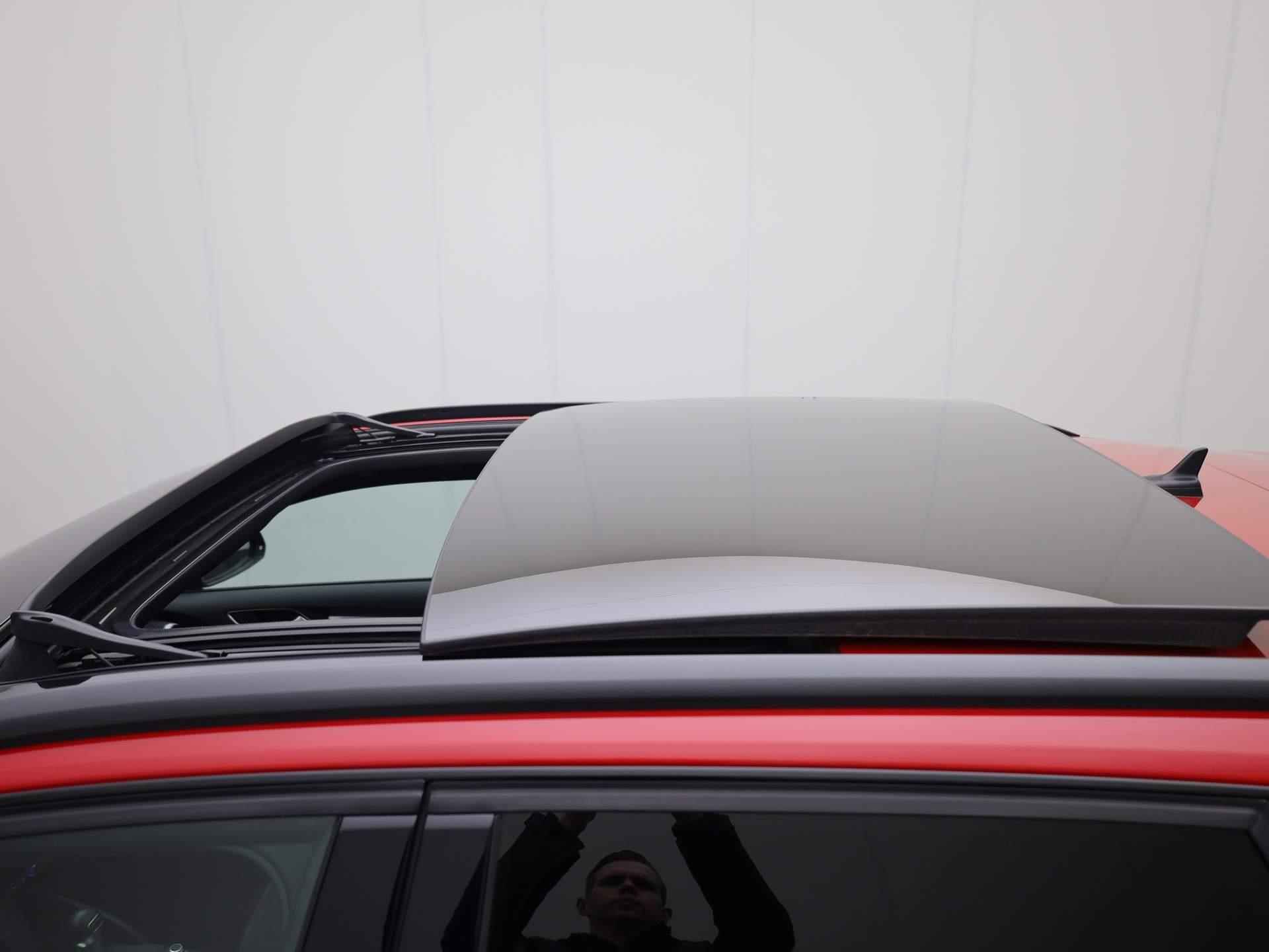 Audi A3 Sportback 35 TFSI Automaat S Line | Panorama dak | B&O Sound | Stoelverwarming | - 18/45