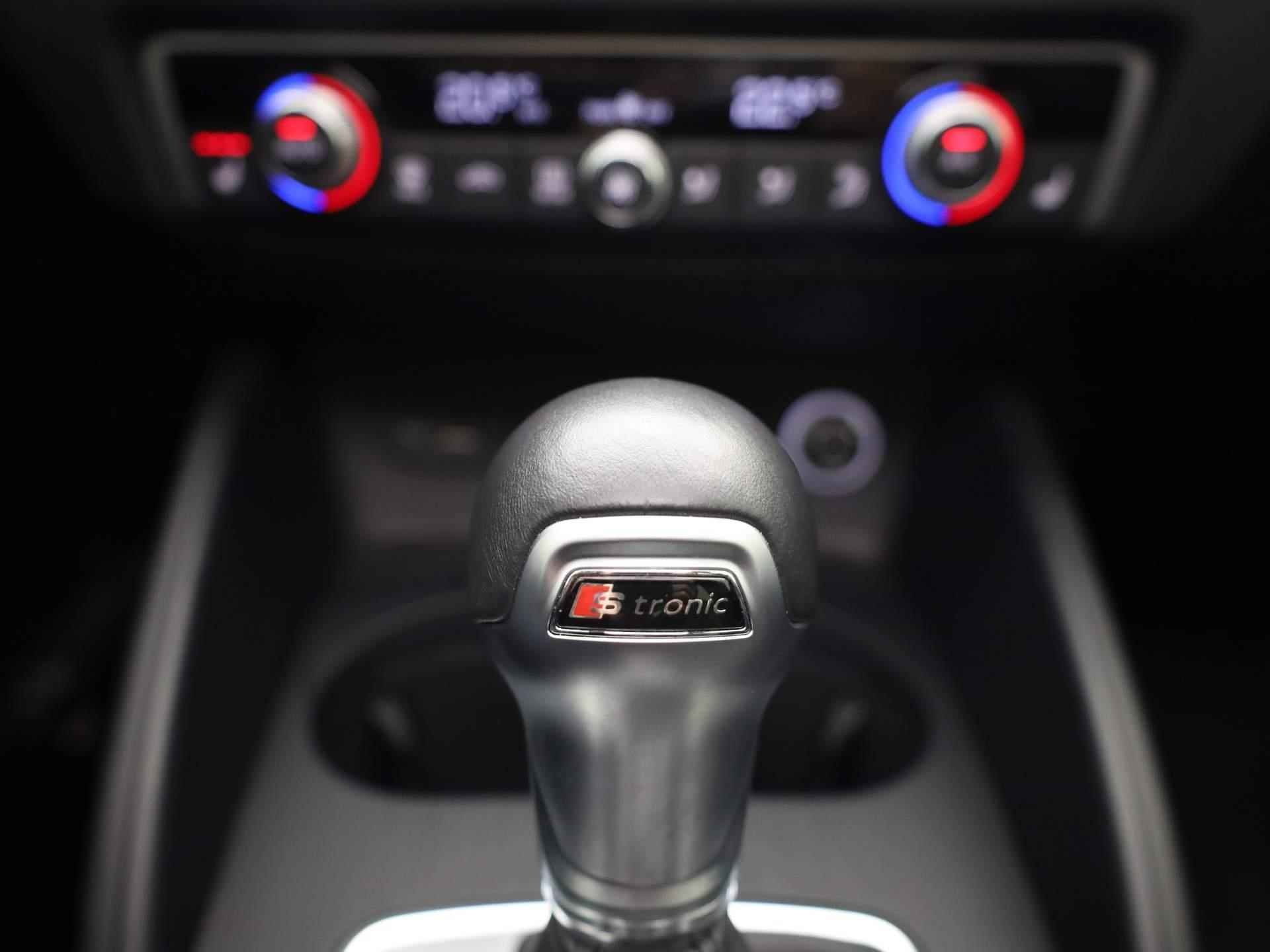 Audi A3 Sportback 35 TFSI Automaat S Line | Panorama dak | B&O Sound | Stoelverwarming | - 37/45