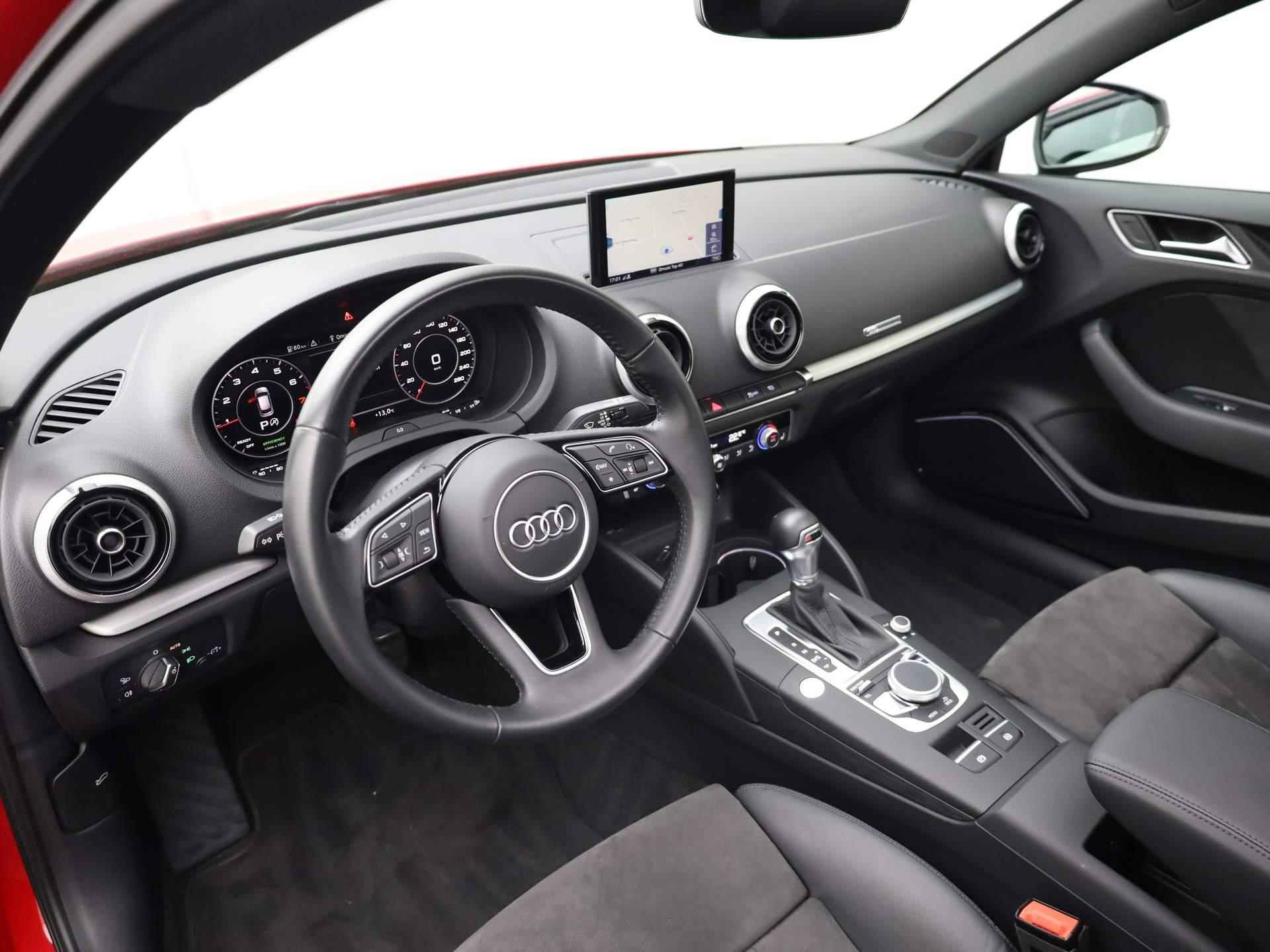 Audi A3 Sportback 35 TFSI Automaat S Line | Panorama dak | B&O Sound | Stoelverwarming | - 39/45