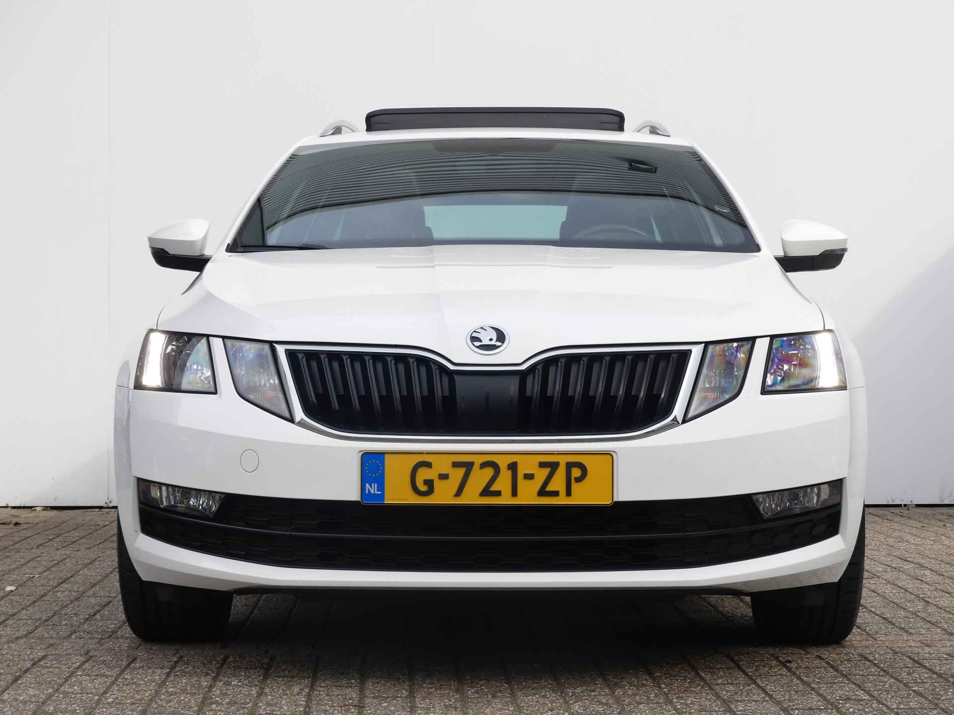 Škoda Octavia Combi 1.5 TSI 150PK Greentech Business Edition | TREKHAAK | PANORAMADAK | STOEL+VOORRUITVERWARMING | NAVI | - 36/38