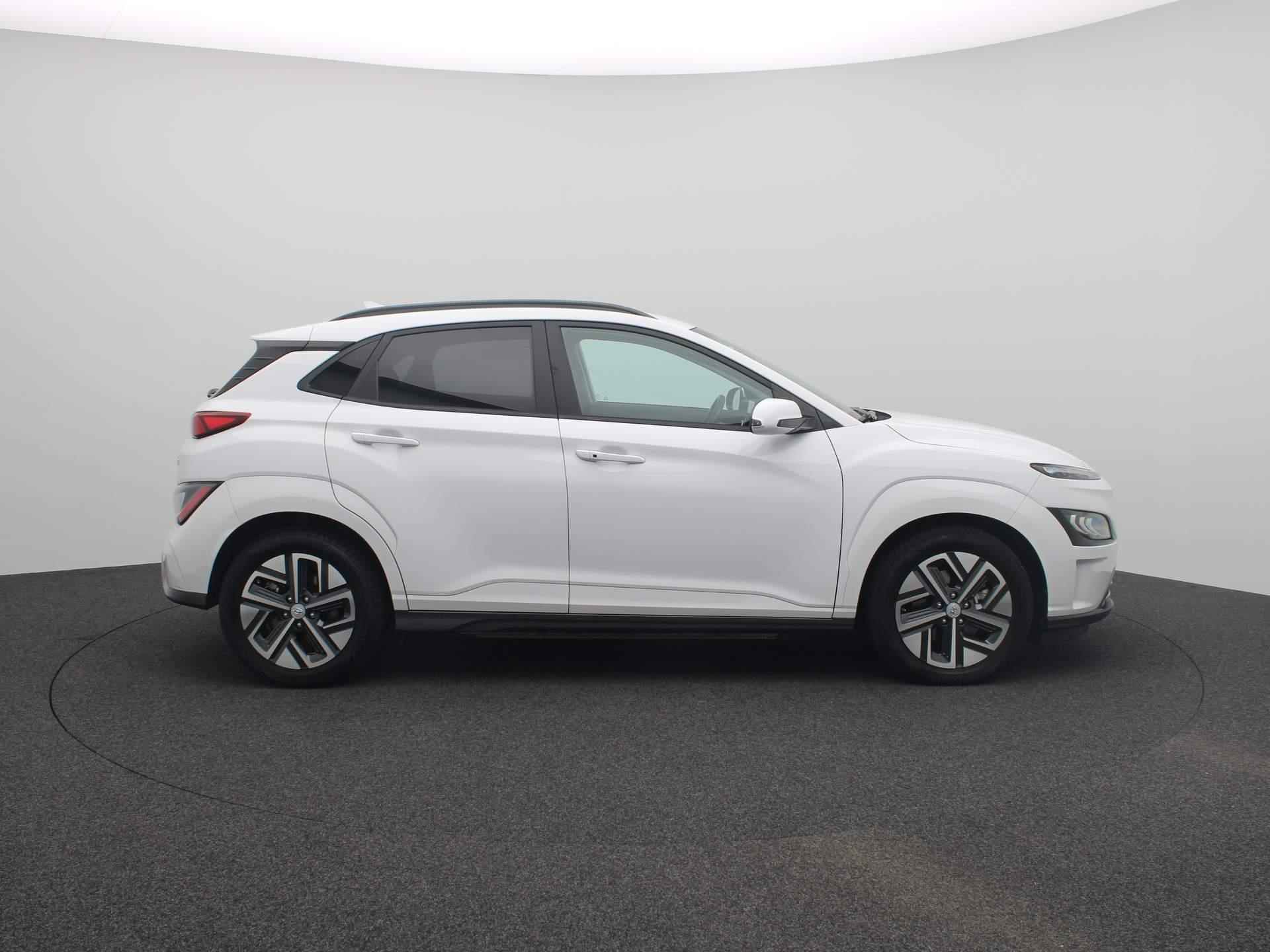 Hyundai Kona EV Premium 64 kWh | Head-Up | Keyless | Elekr.stoelen | KRELL Audio | Stoel-stuurwielverwarming | Stoelventilatie | Climate control. - 6/49