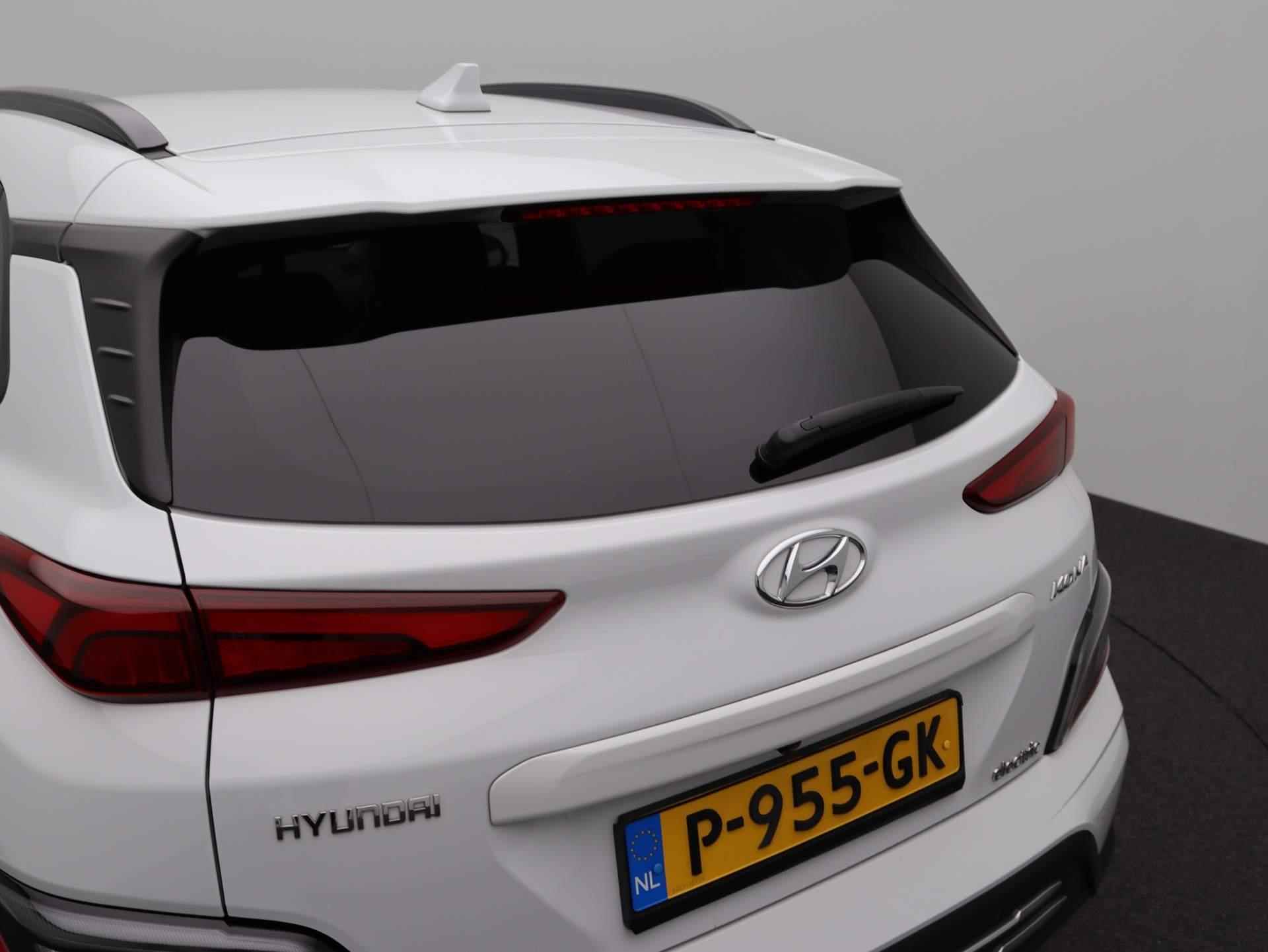 Hyundai Kona EV Premium 64 kWh | Head-Up | Keyless | Elekr.stoelen | KRELL Audio | Stoel-stuurwielverwarming | Stoelventilatie | Climate control. - 38/49