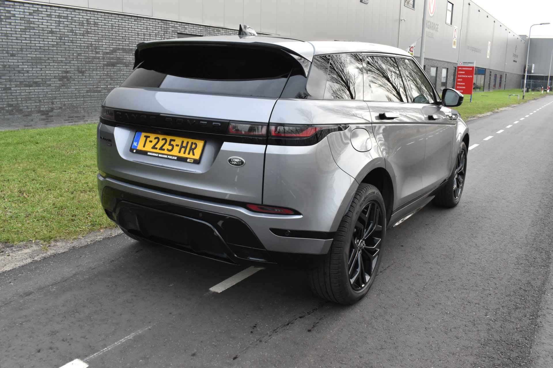 Land Rover Range Rover Evoque 1.5 P300e AWD R-Dynamic SE Hybride Panoramadak Memory/stoelen verwarmd Black edition - 5/54