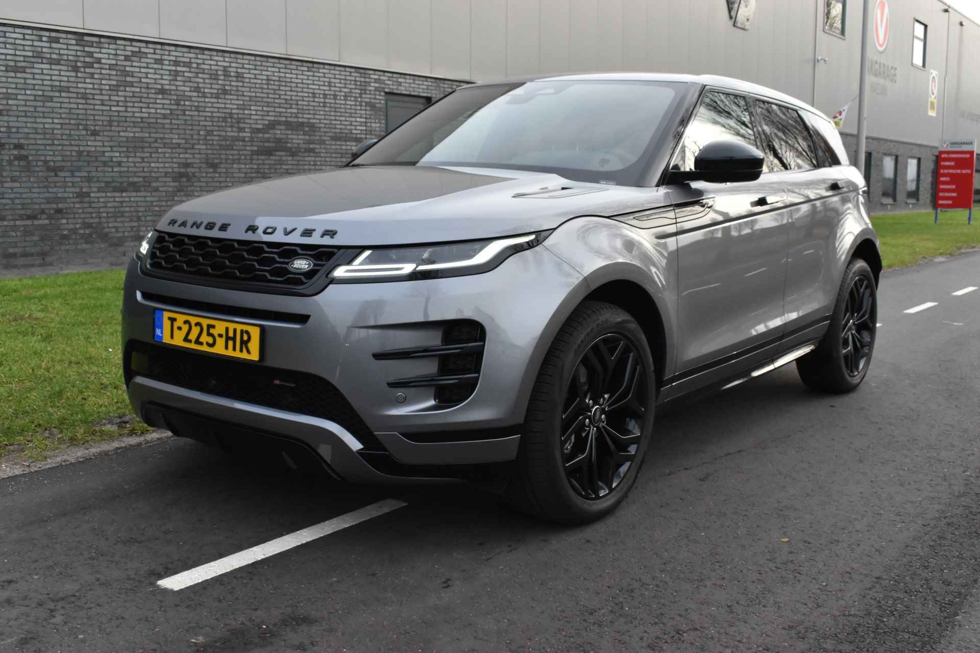 Land Rover Range Rover Evoque 1.5 P300e AWD R-Dynamic SE Hybride Panoramadak Memory/stoelen verwarmd Black edition - 16/54