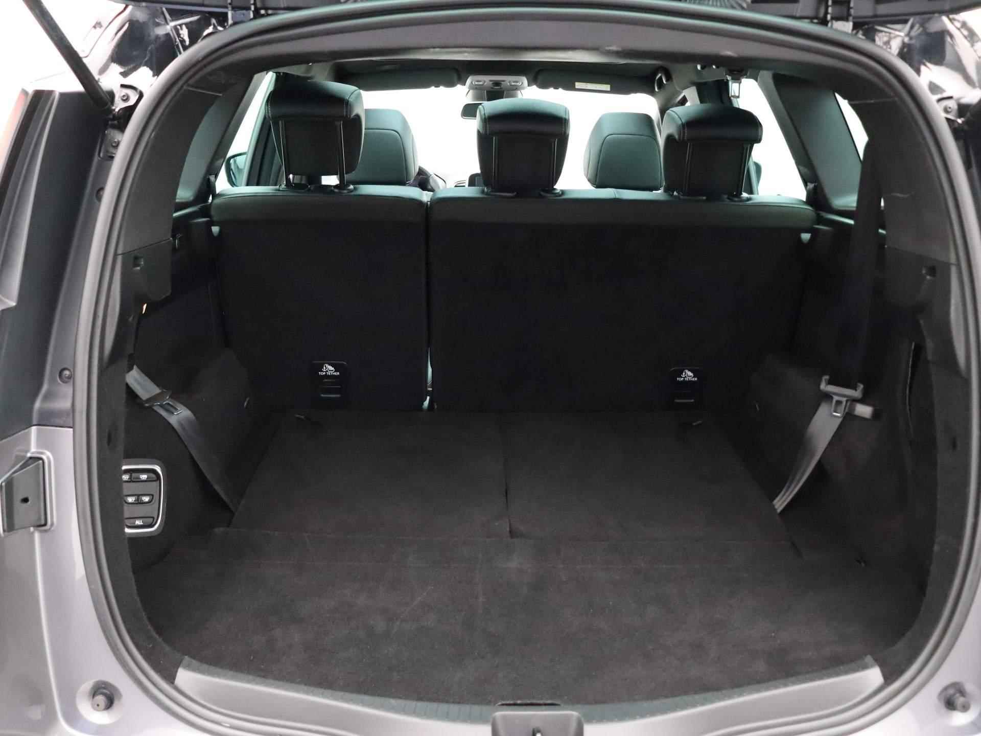 Renault Grand Scénic 140pk TCe Techno 7p. | Panoramisch dak | Achteruitrijcamera | 1500kg geremd | - 17/51