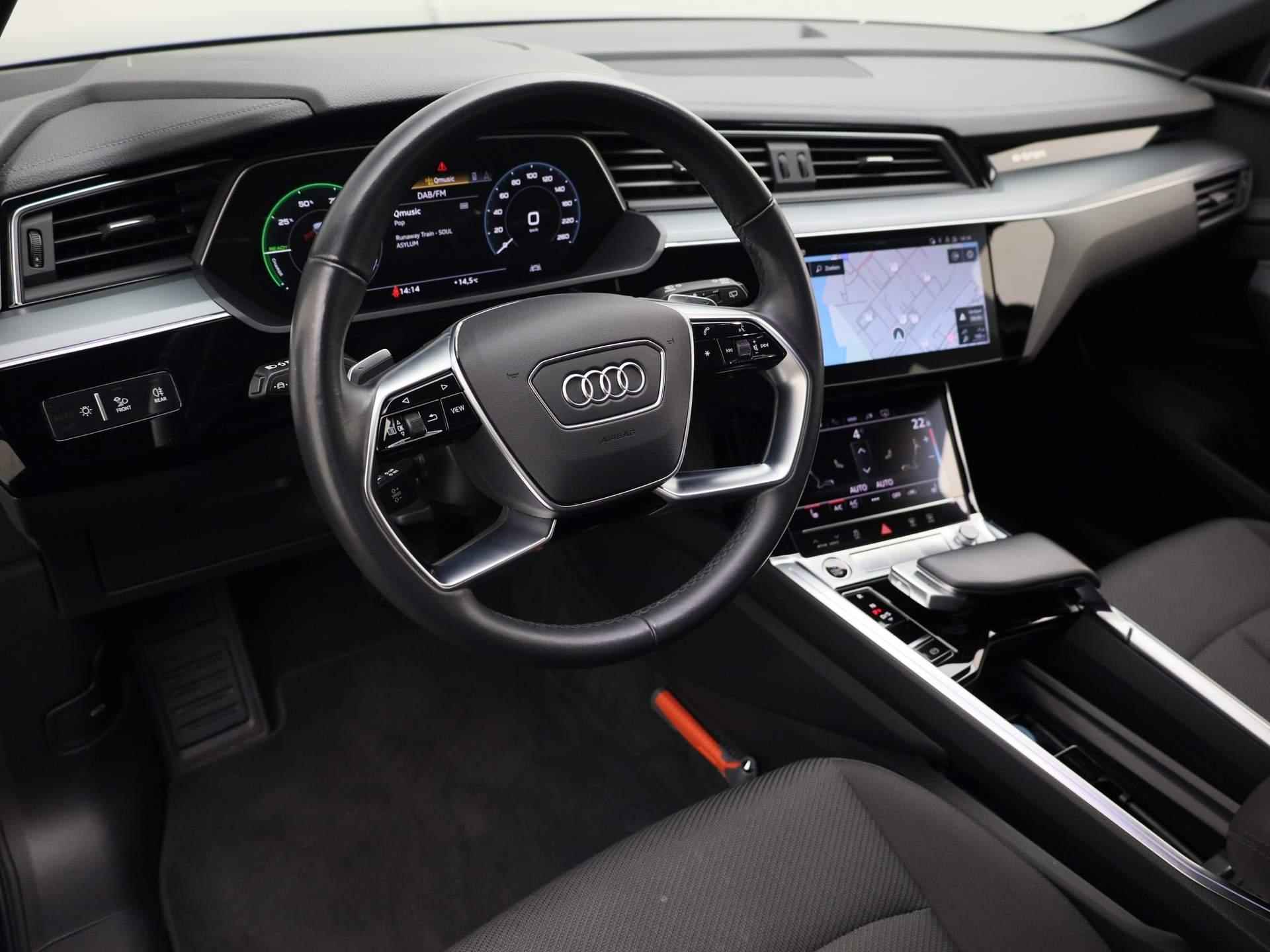 Audi e-tron 55 quattro Advanced 300kW/408PK 95 kWh · Navigatie · Luchtvering · Camera+Parkeersensoren - 43/48