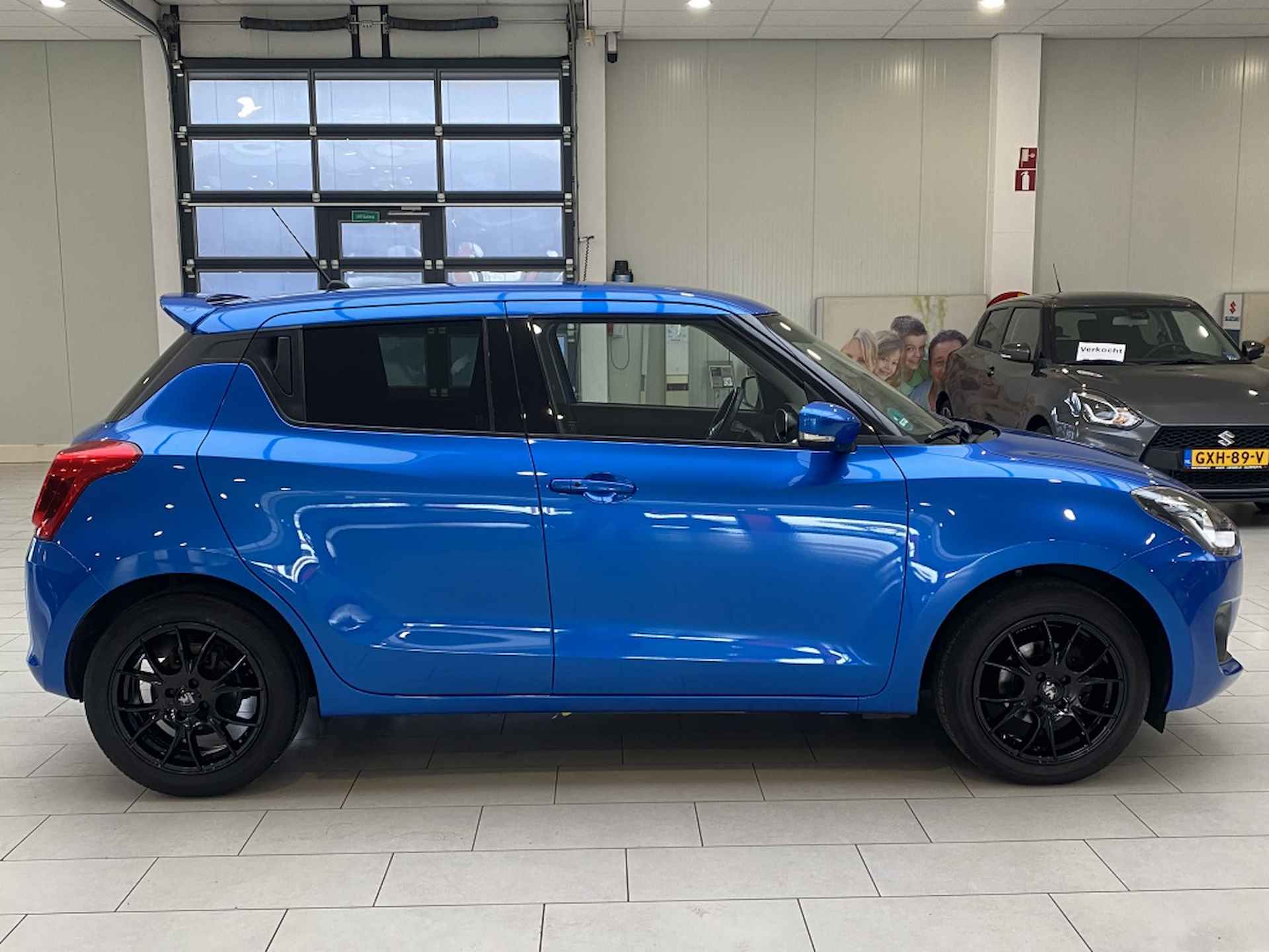 Suzuki Swift 1.0 Stijl Hybride [ 112 PK I APPLE CARPLAY & ANDROID AUTO I ADAP - 9/32