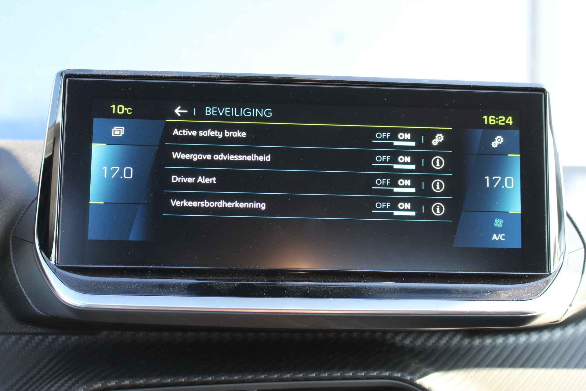 Peugeot e-208 Allure Pack | 3D Nav. + Display | Full LED | Cam | Half leder | LMV 16'' | PDC | Carplay | Climate & - 23/52