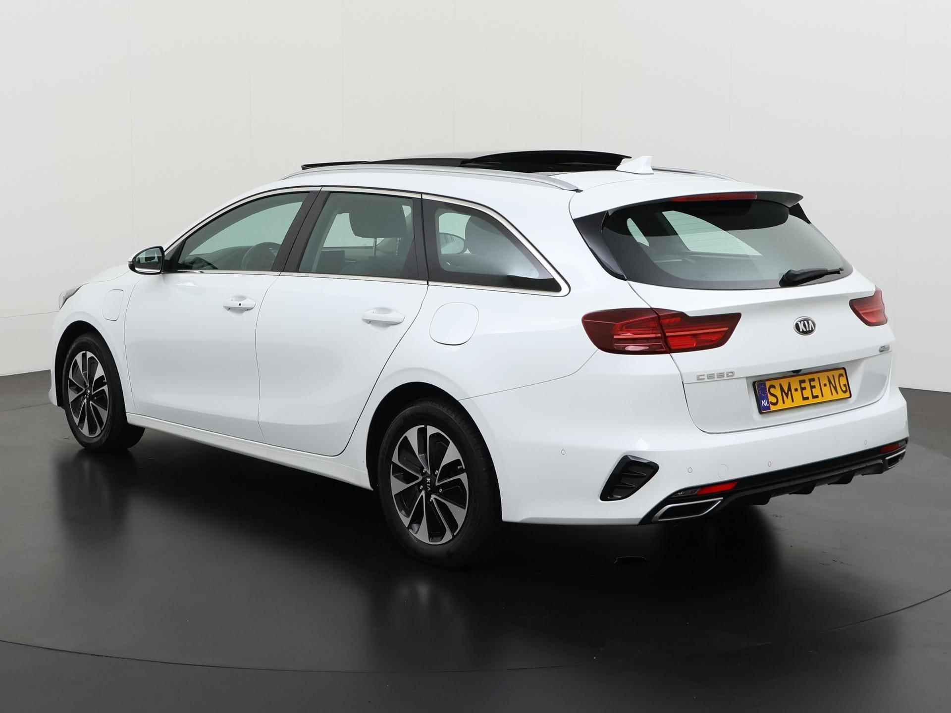 Kia Ceed Sportswagon 1.6 GDI PHEV DynamicPlusLine | Panoramadak | Zondag Open! - 6/45