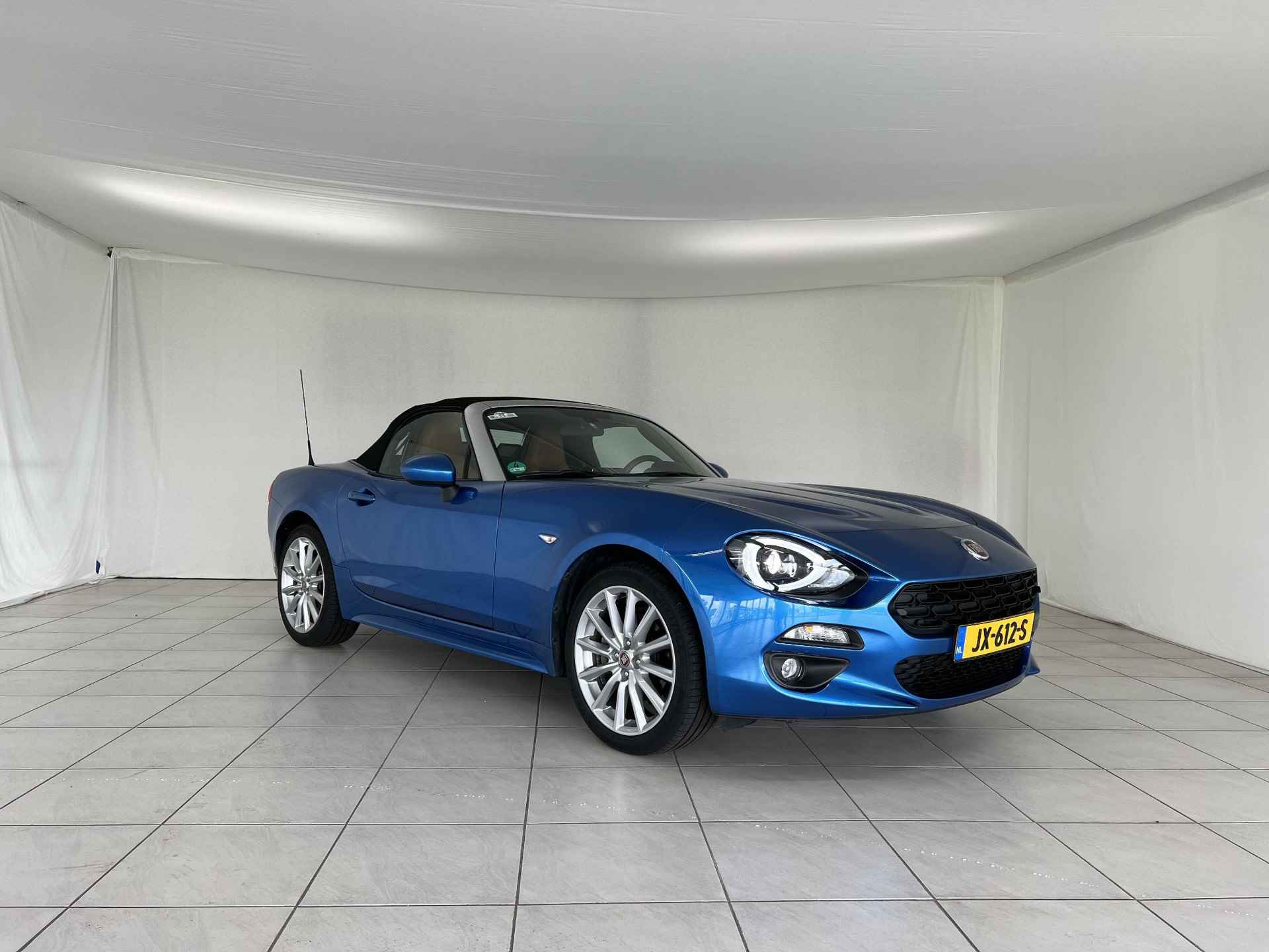 Fiat 124 Spider 1.4 MultiAir Turbo Lusso full option, dealer onderhouden, Bose Audio, Parkeercamera achter - 4/18