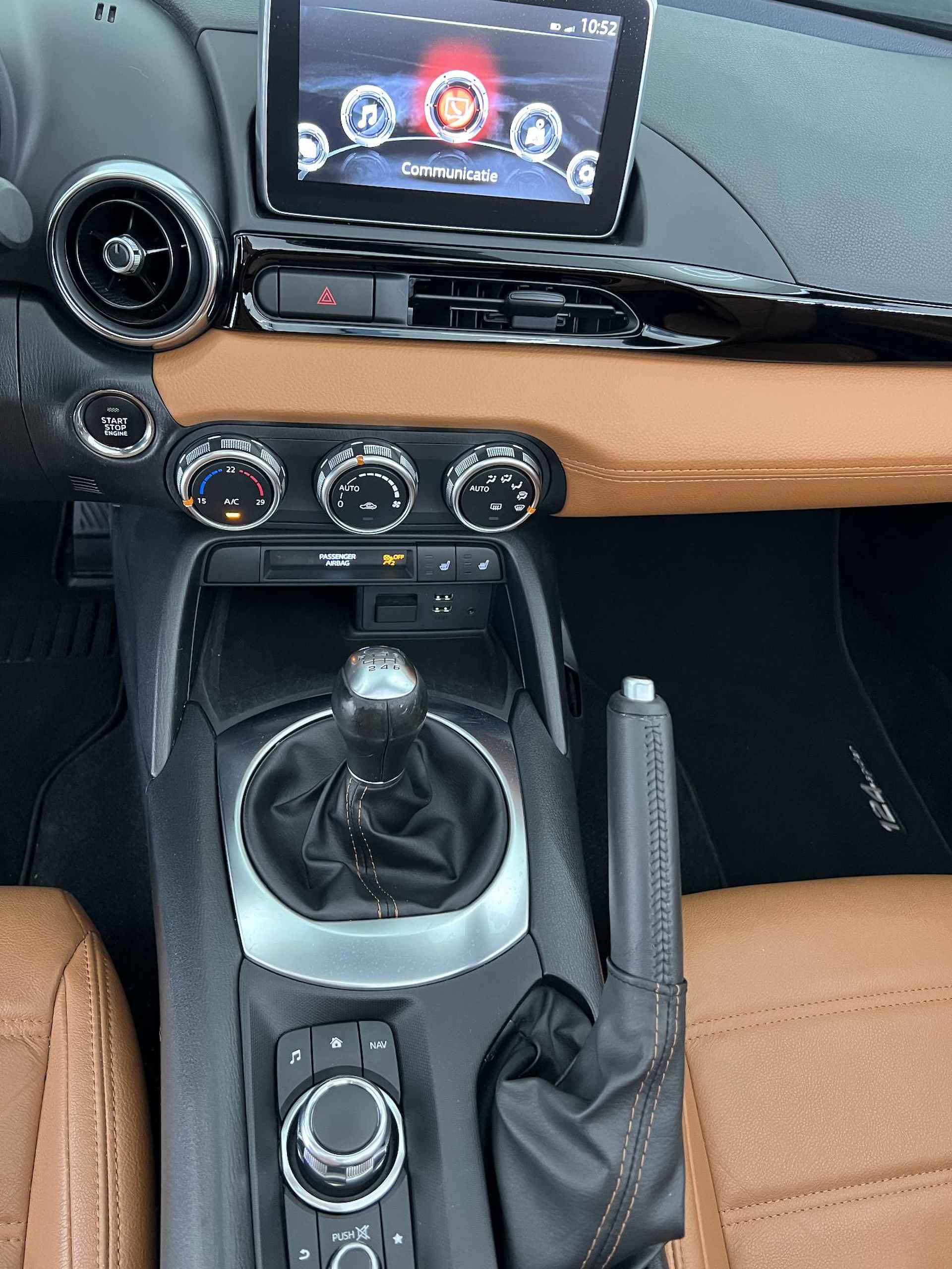 Fiat 124 Spider 1.4 MultiAir Turbo Lusso full option, dealer onderhouden, Bose Audio, Parkeercamera achter - 13/18