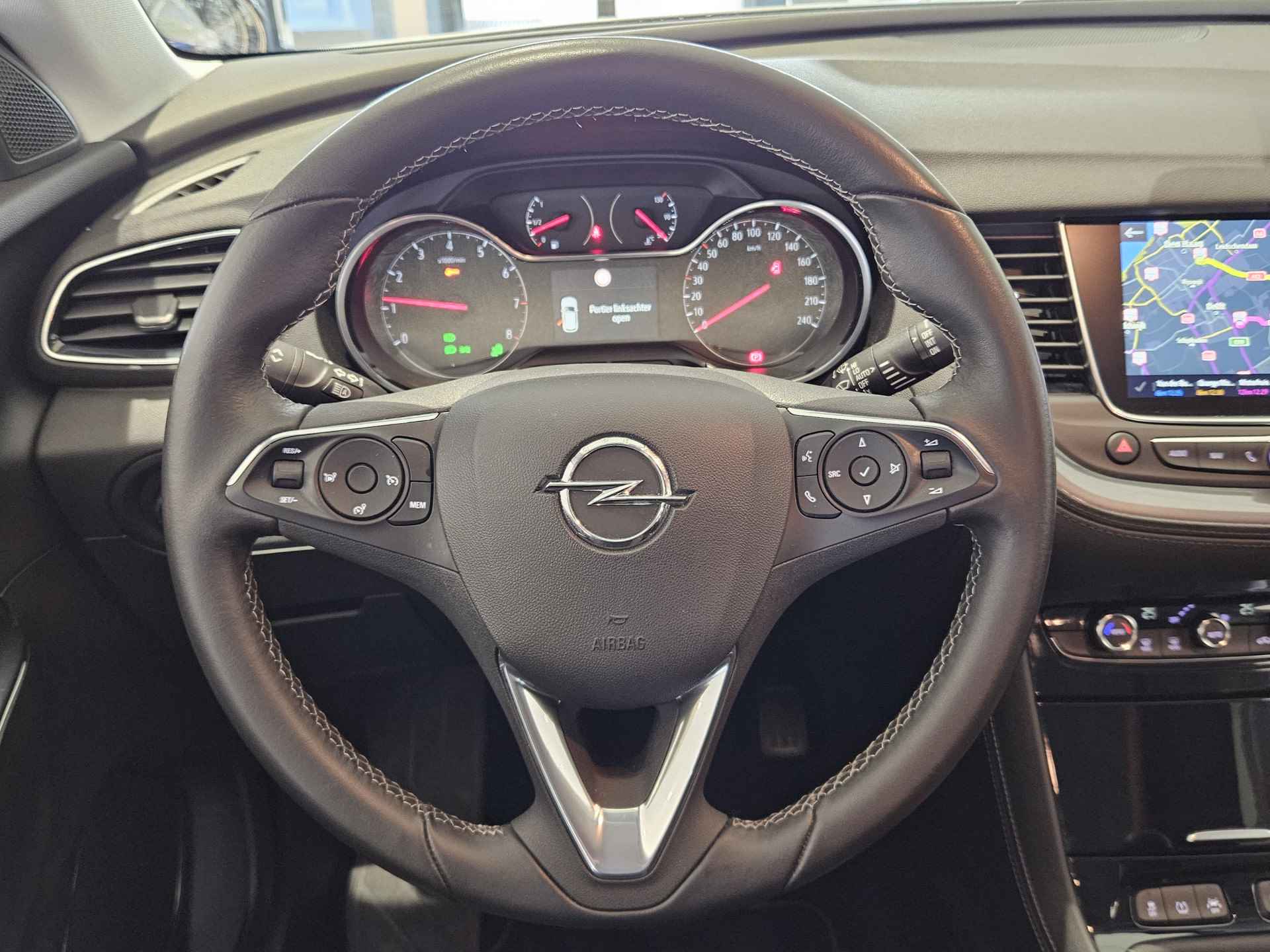 Opel Grandland X 1.2 Turbo Innovation | Navigatie | Trekhaak | Camera | Cruise Control | Climate Control | Apple Carplay en Android Auto | - 40/46