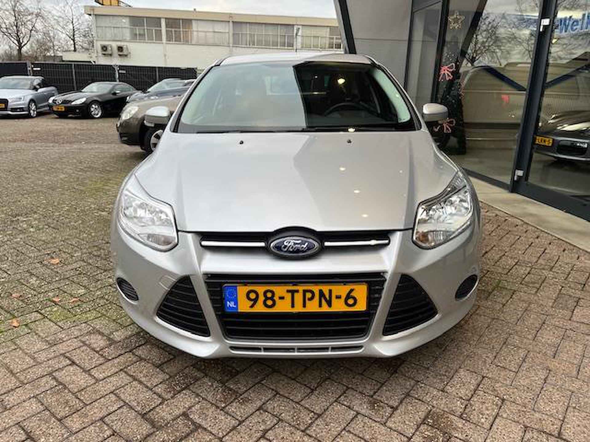 Ford Focus 1.6 TI-VCT Lease Trend - 4/16