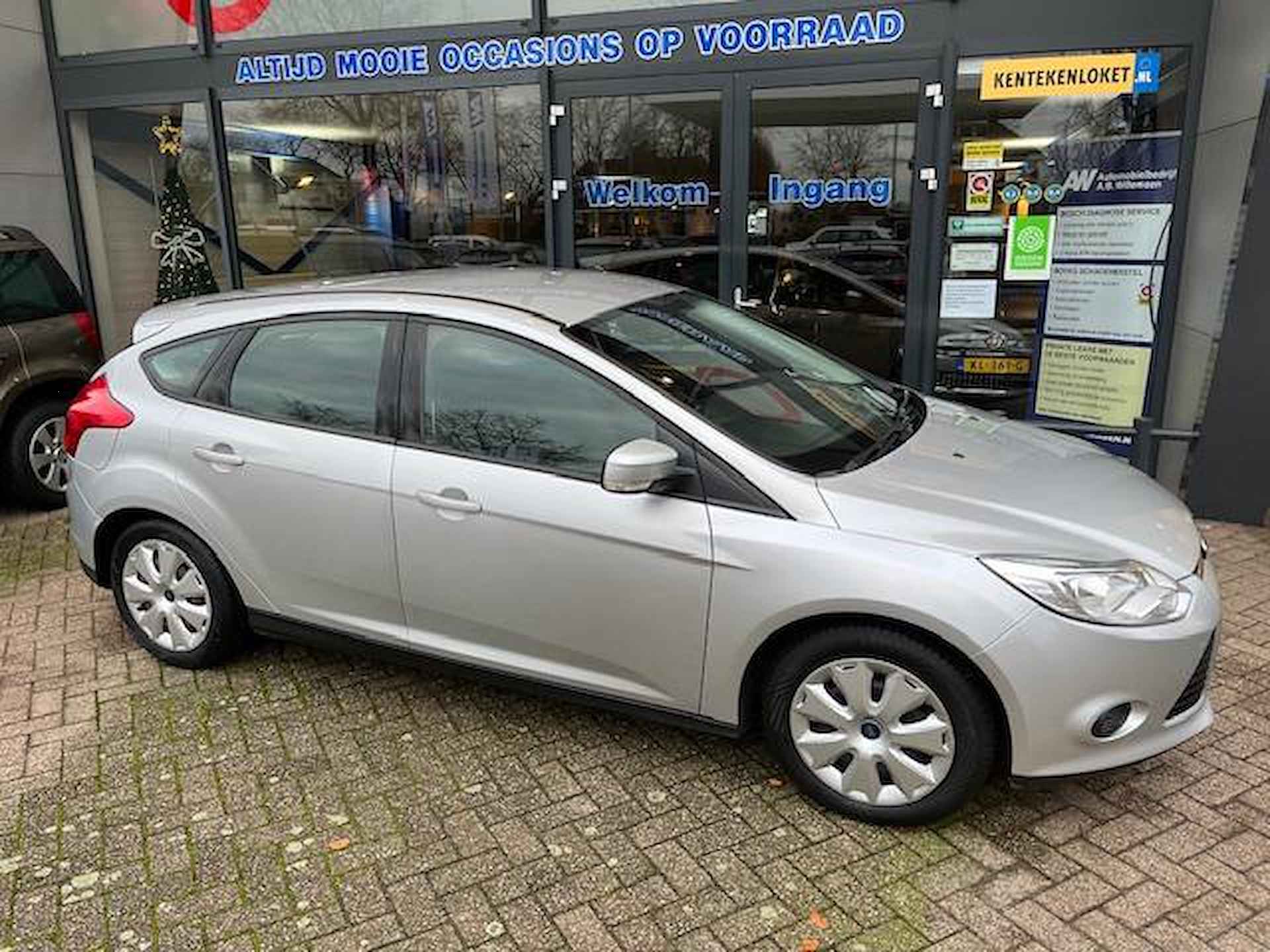 Ford Focus 1.6 TI-VCT Lease Trend - 12/16