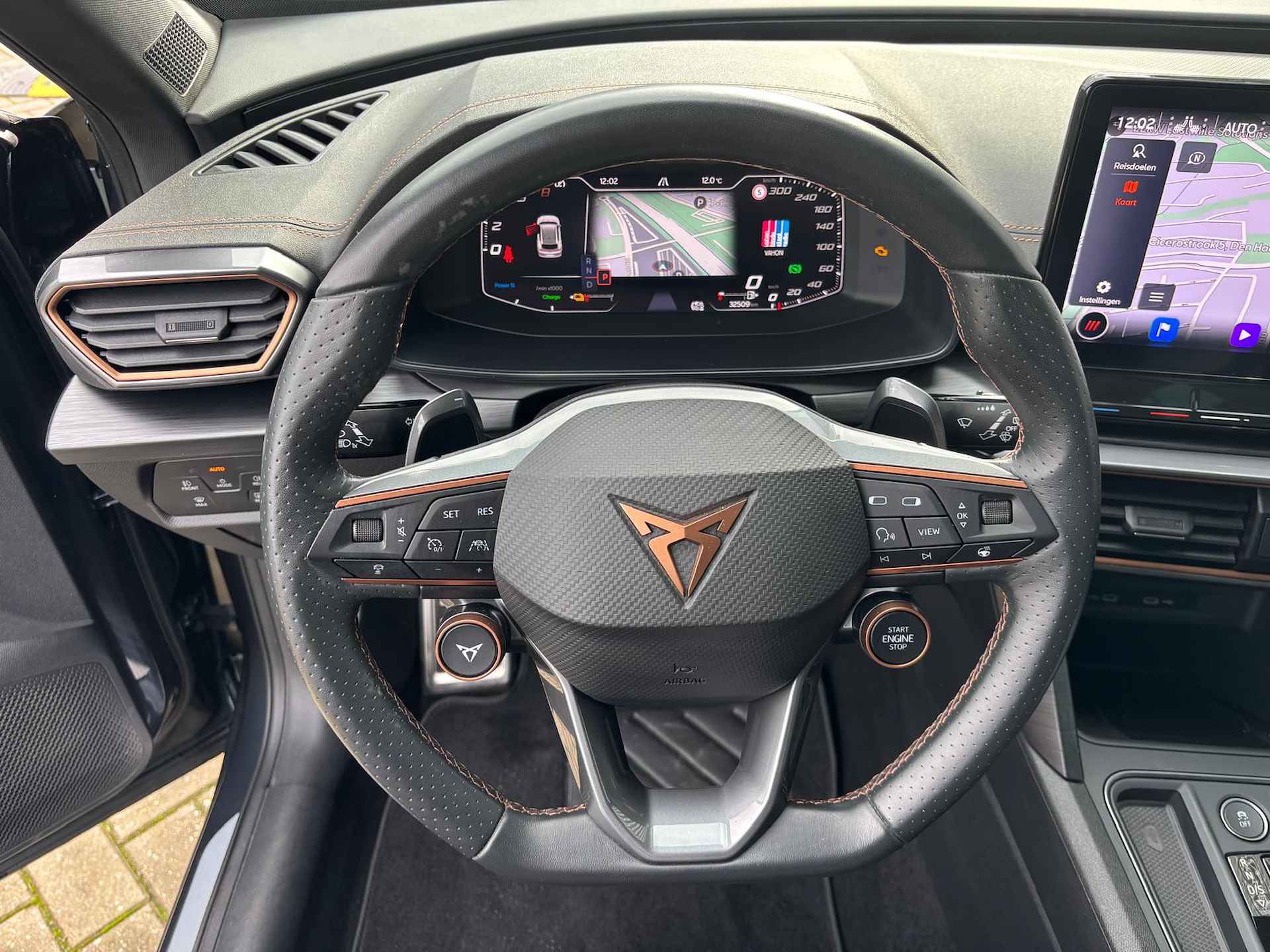 CUPRA Formentor 1.4 e-Hybrid 245PK DSG VZ Performance / 19" LMV / Digitale Cockpit / LED / Panoramadak / Super Sportstuur / 360 Camera ** - 16/36