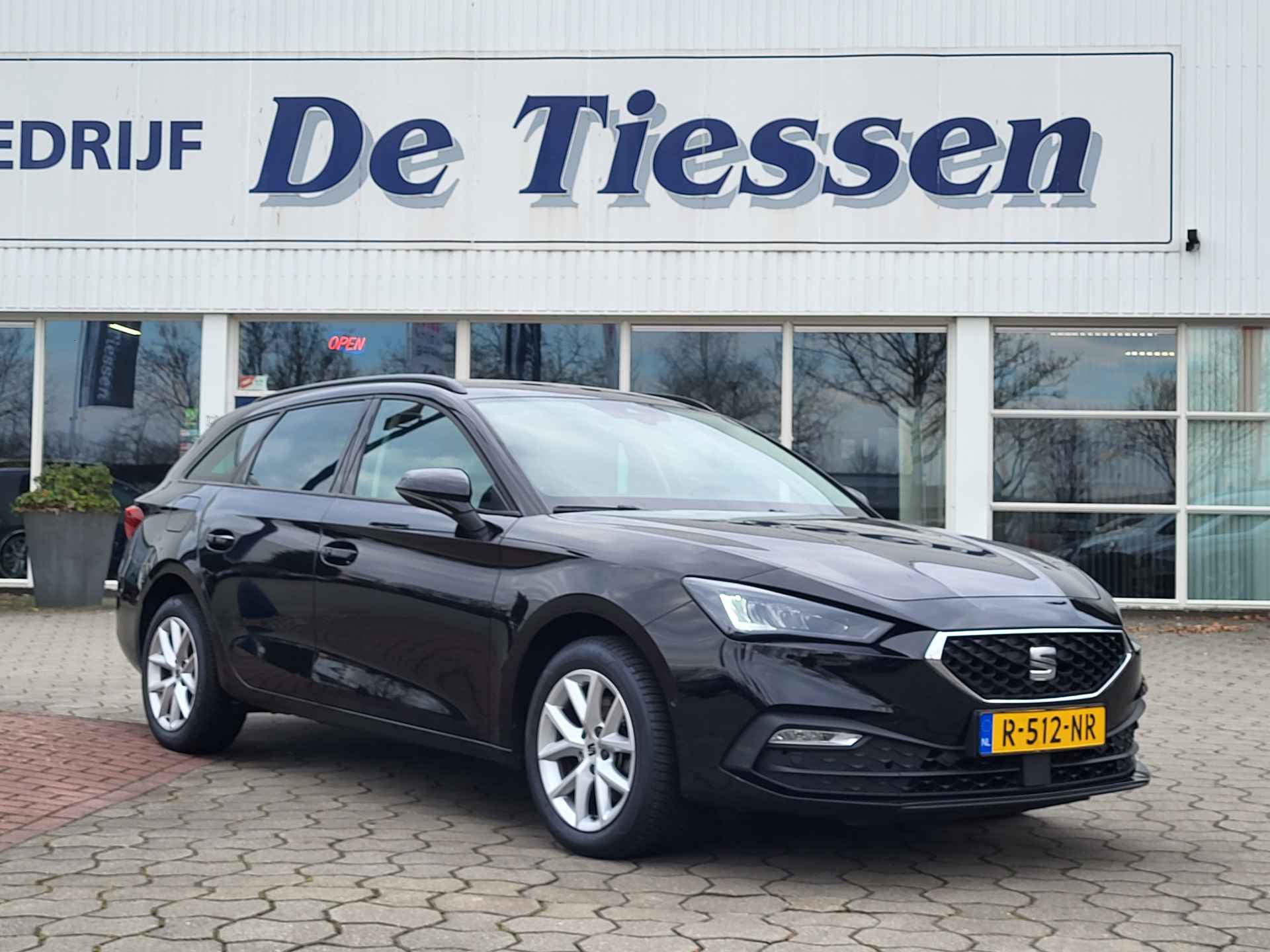 SEAT Leon Sportstourer 1.0 TSI Style Business Intense, Rijklaar met beurt & garantie! - 29/36